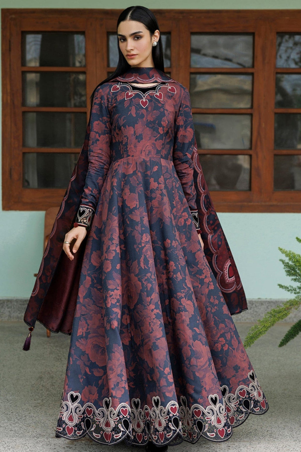 Jazmin | Embroidered Viscose Winter | UW-0263