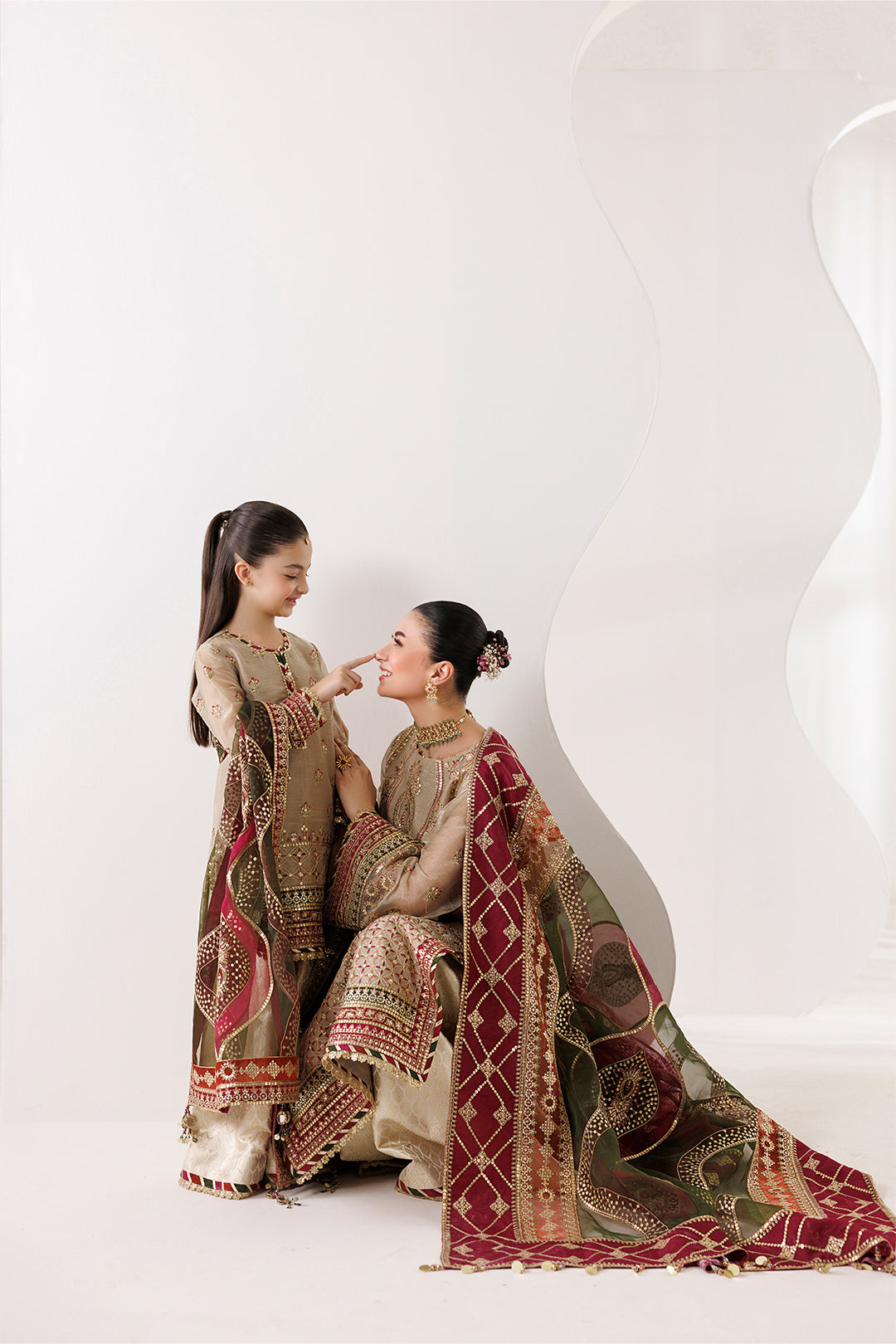 Alizeh | La Ruhe Festive | AF-CH-2264-Cew