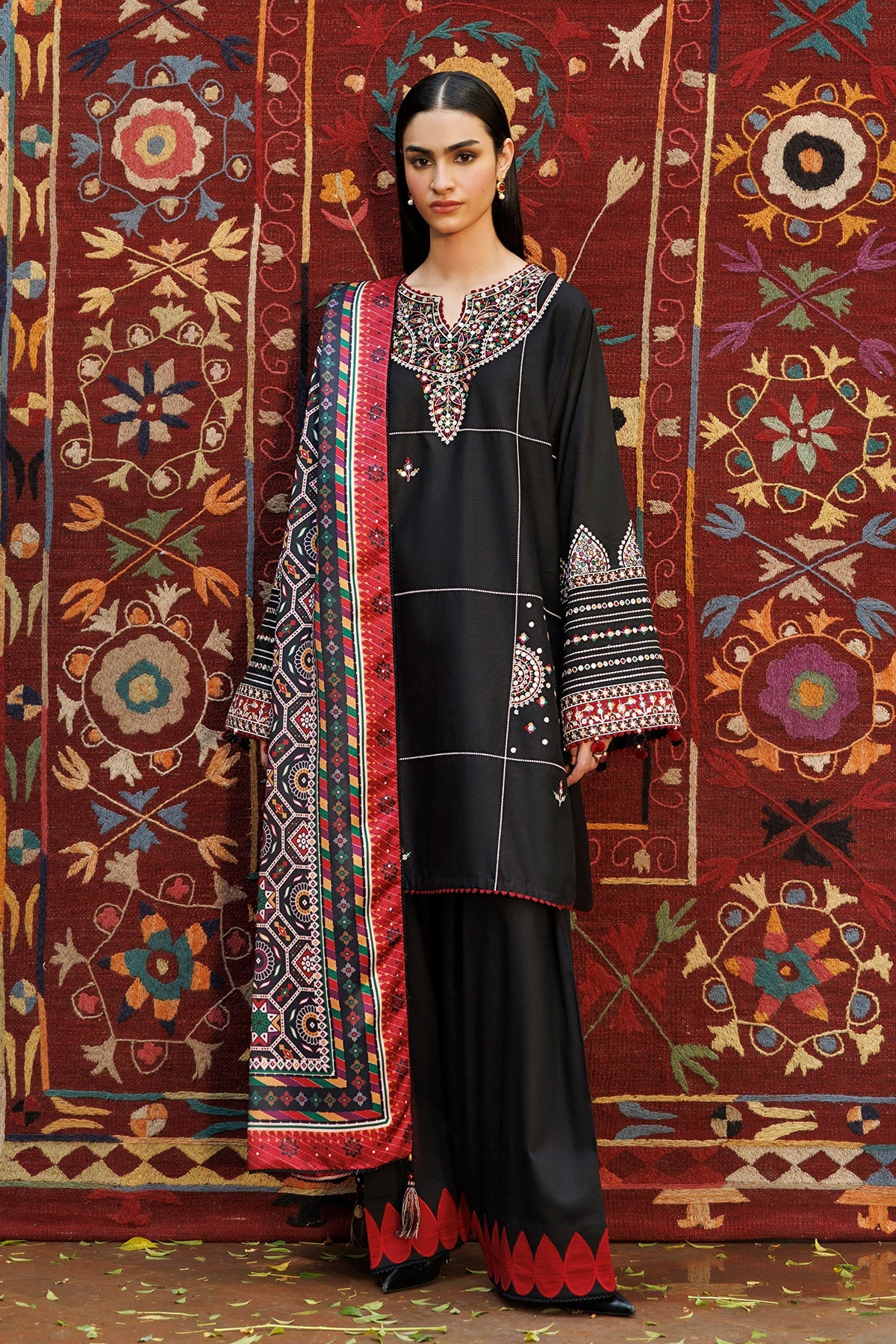 Jazmin | Embroidered Viscose Winter | UW-0265