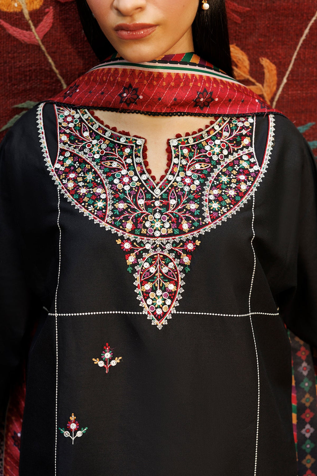 Jazmin | Embroidered Viscose Winter | UW-0265