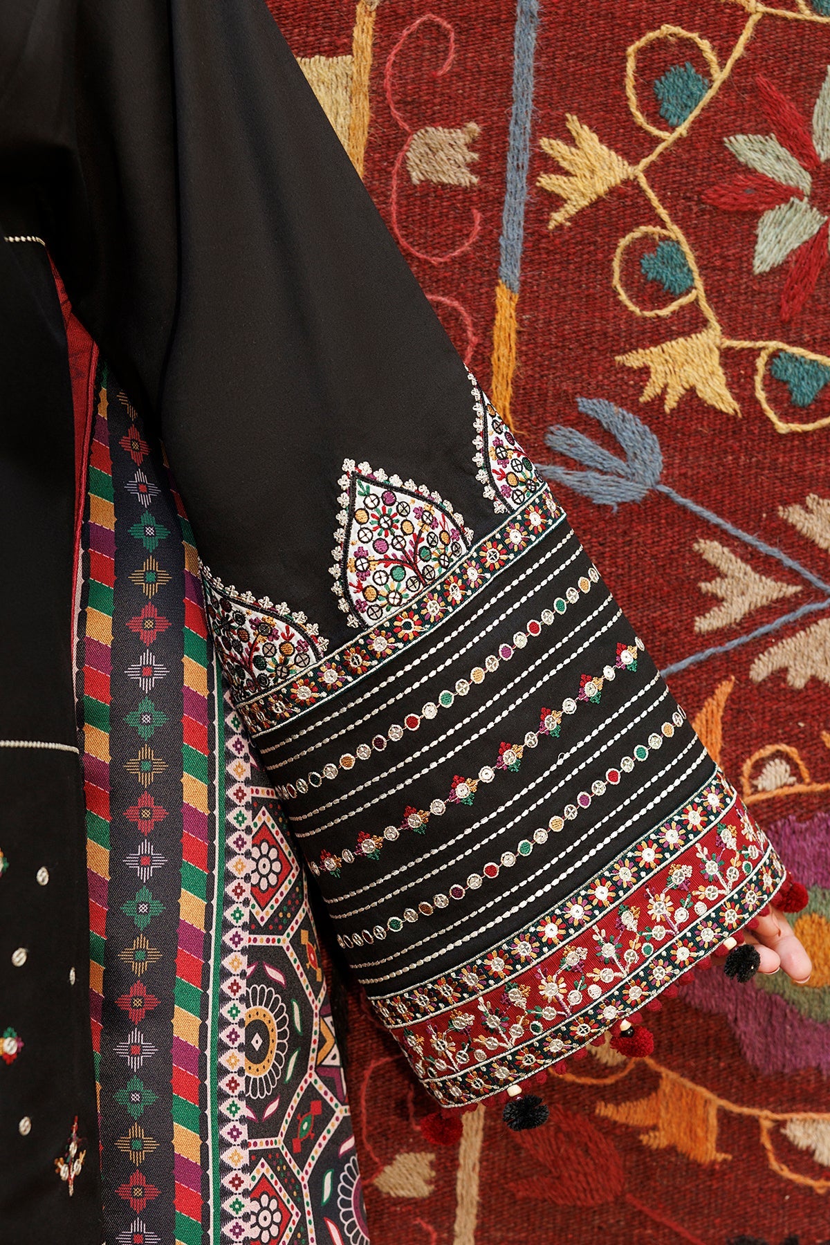 Jazmin | Embroidered Viscose Winter | UW-0265