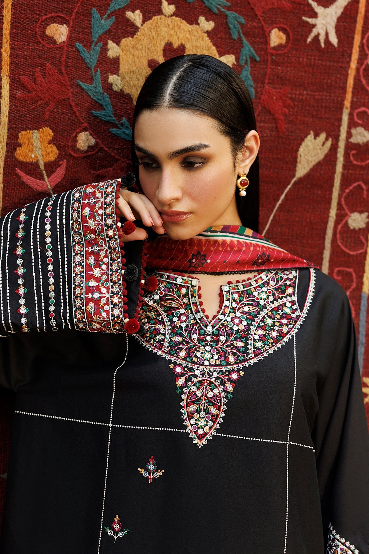 Jazmin | Embroidered Viscose Winter | UW-0265