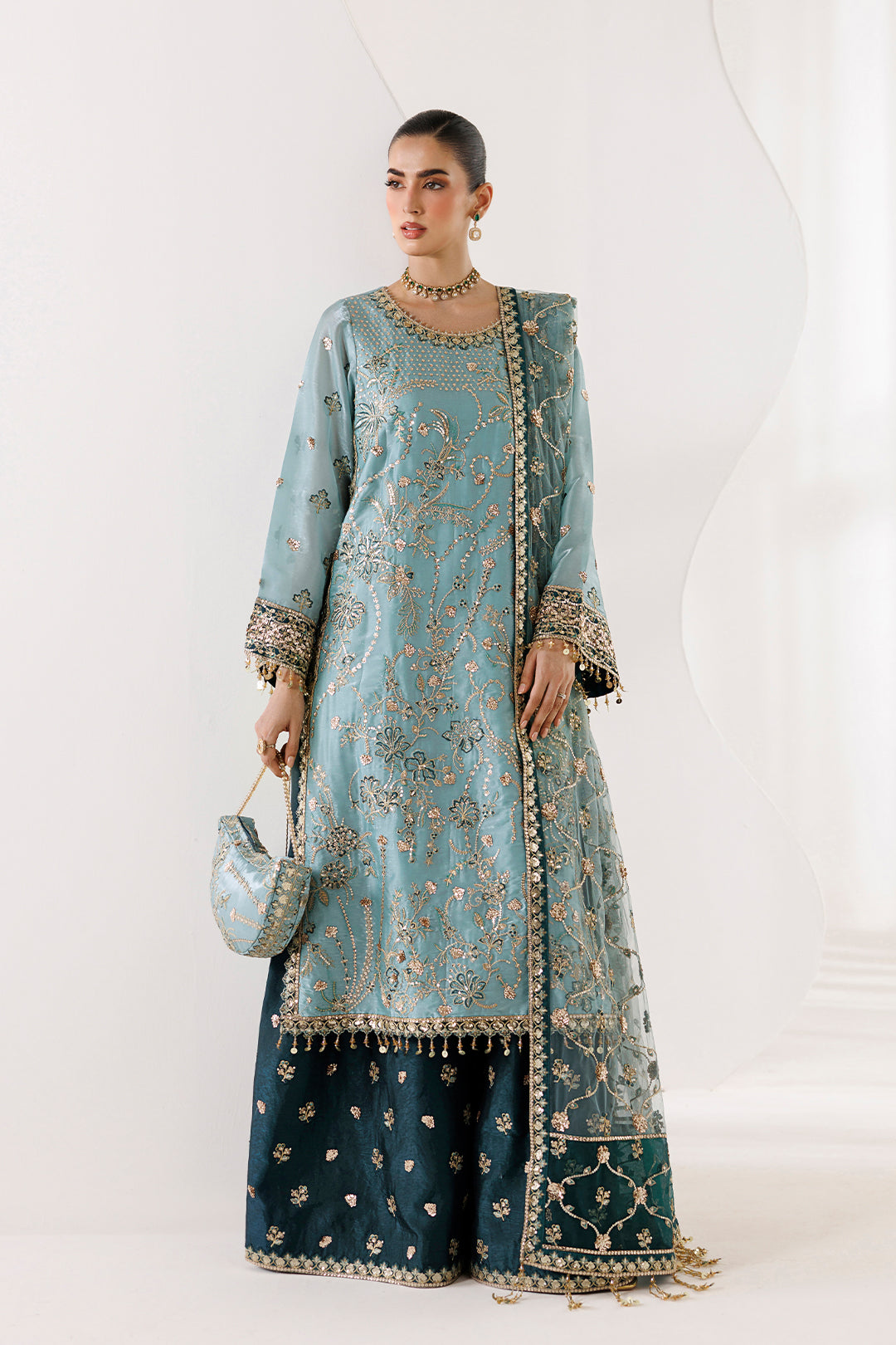 Alizeh | La Ruhe Festive | AF-CH-2266-Scotch