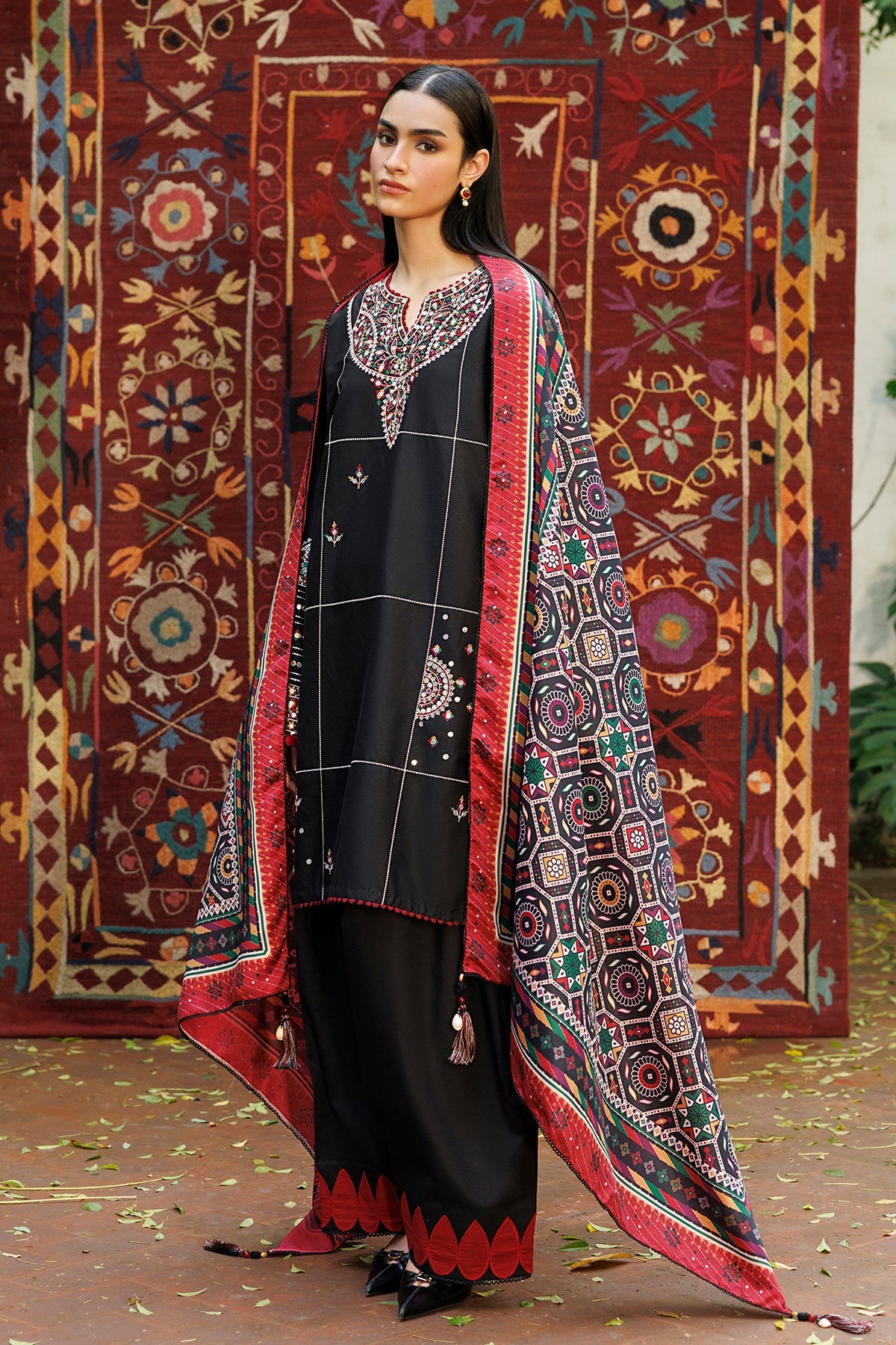 Jazmin | Embroidered Viscose Winter | UW-0265
