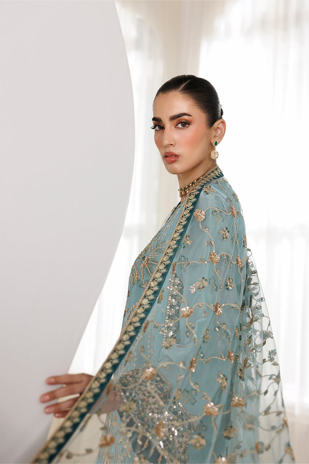 Alizeh | La Ruhe Festive | AF-CH-2266-Scotch