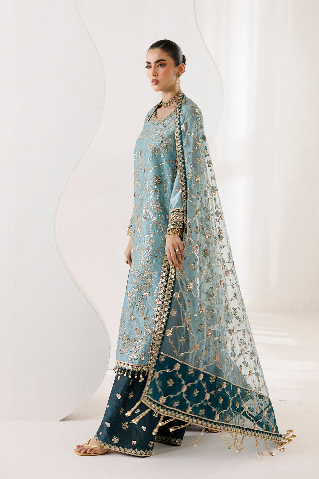 Alizeh | La Ruhe Festive | AF-CH-2266-Scotch