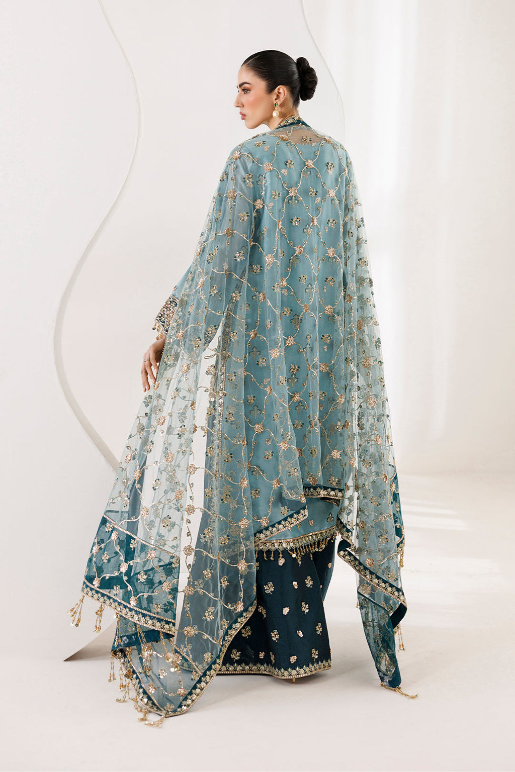 Alizeh | La Ruhe Festive | AF-CH-2266-Scotch