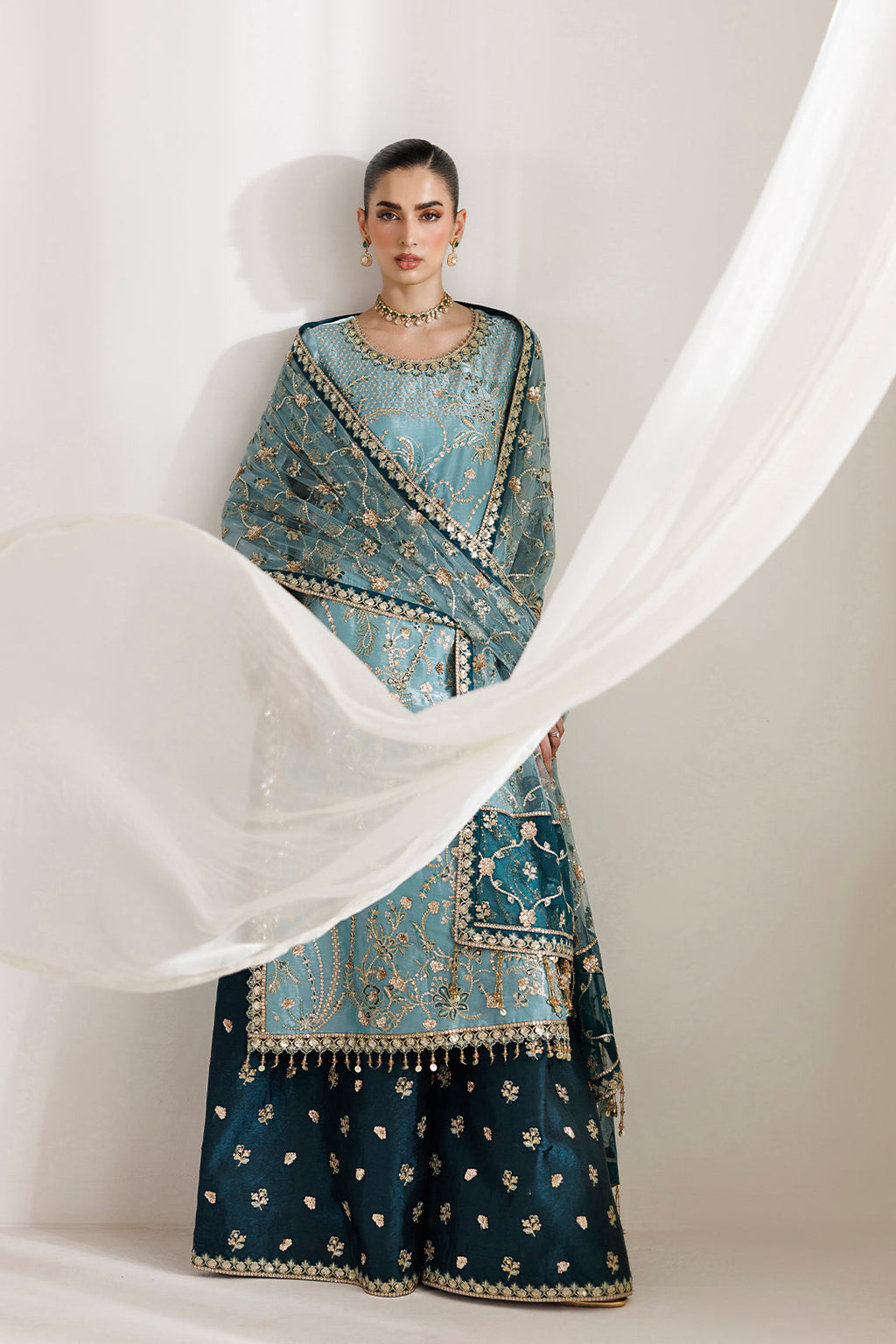 Alizeh | La Ruhe Festive | AF-CH-2266-Scotch