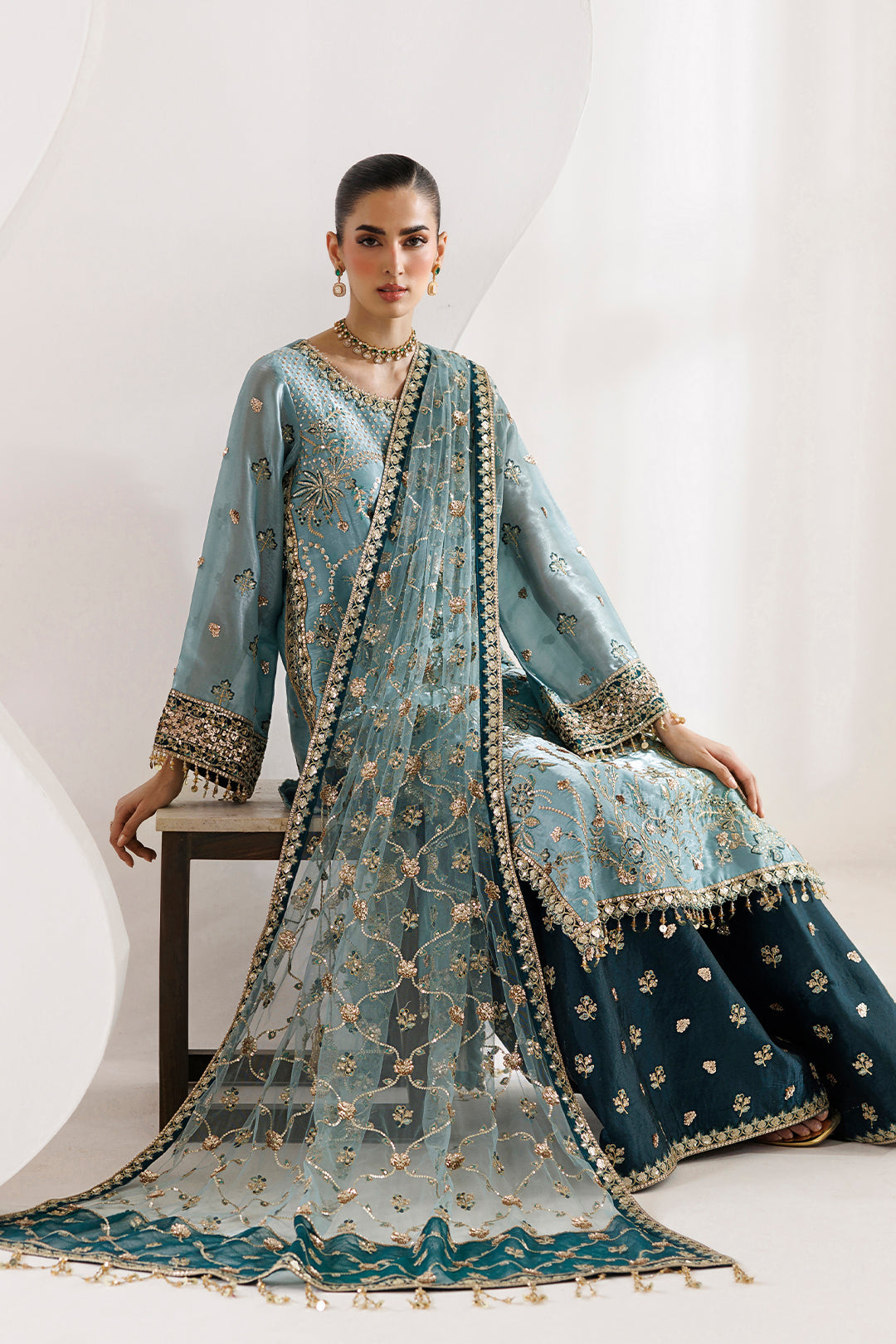 Alizeh | La Ruhe Festive | AF-CH-2266-Scotch