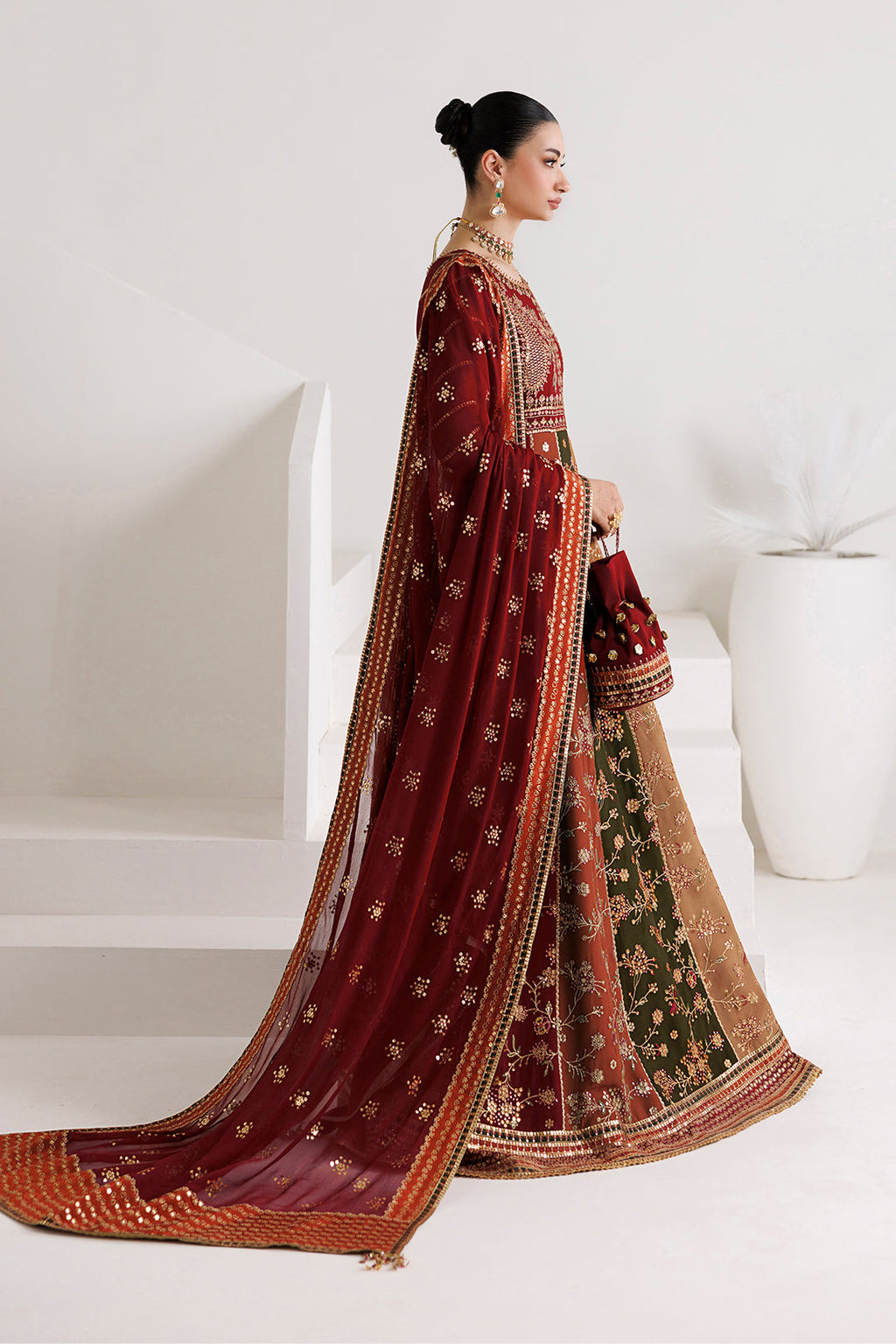 Alizeh | La Ruhe Festive | AF-CH-2263-Crystal