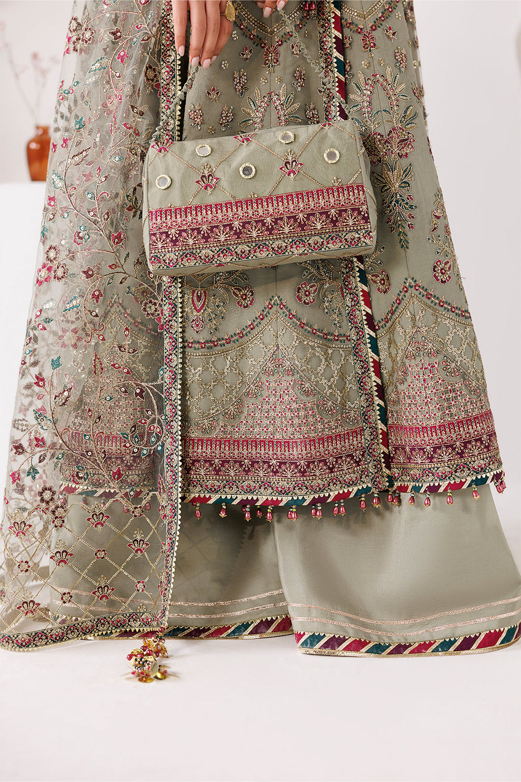 Alizeh | La Ruhe Festive | AF-CH-2268-Grace