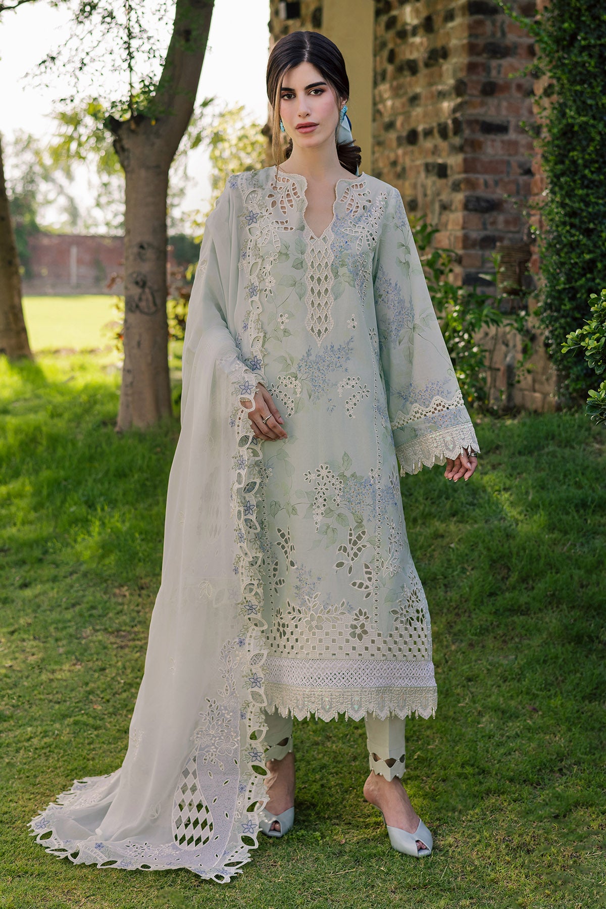 Nureh | Lily May Lawn | NE-262