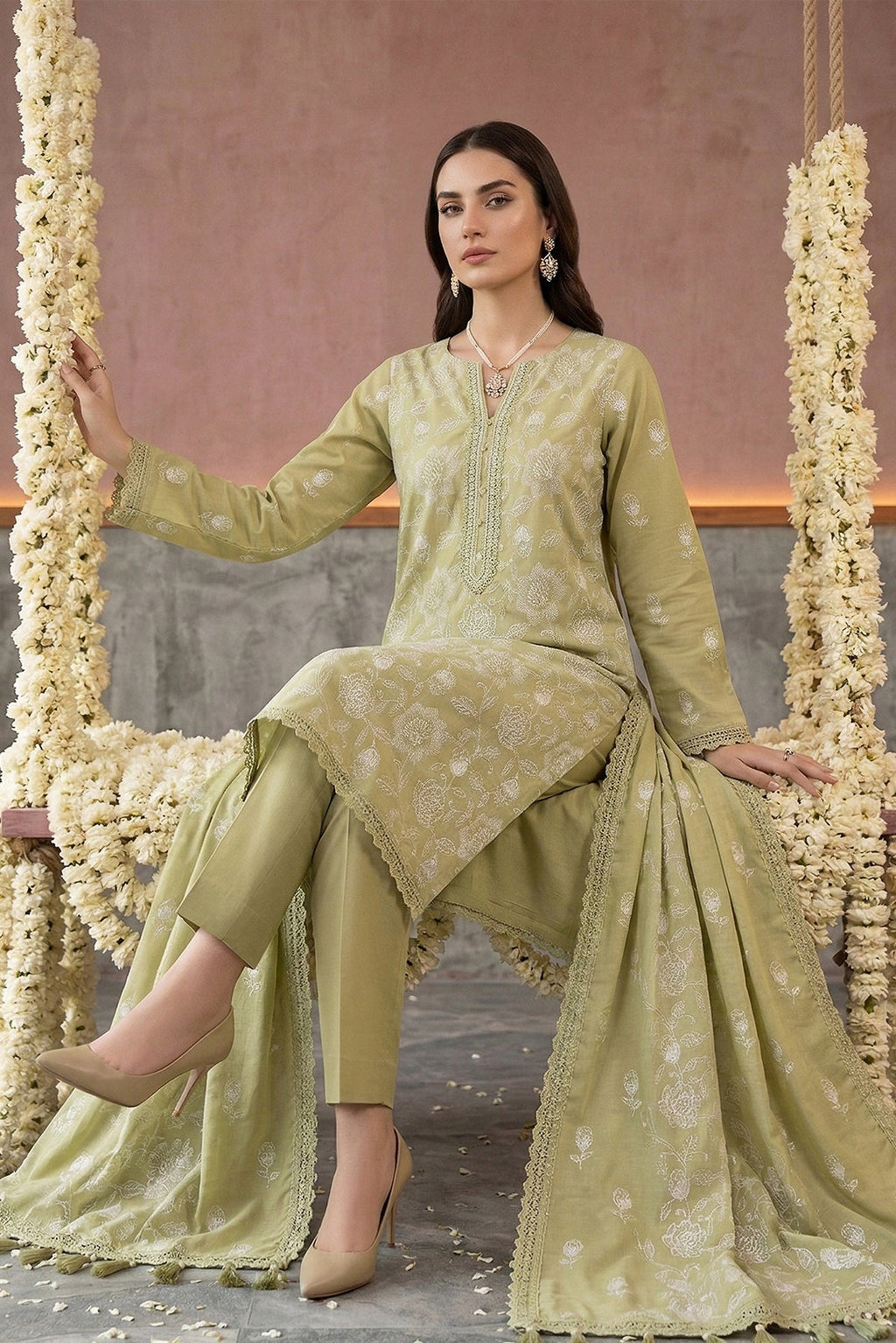 Noor E Fajar | Saira Luxury Lawn | NF-1553