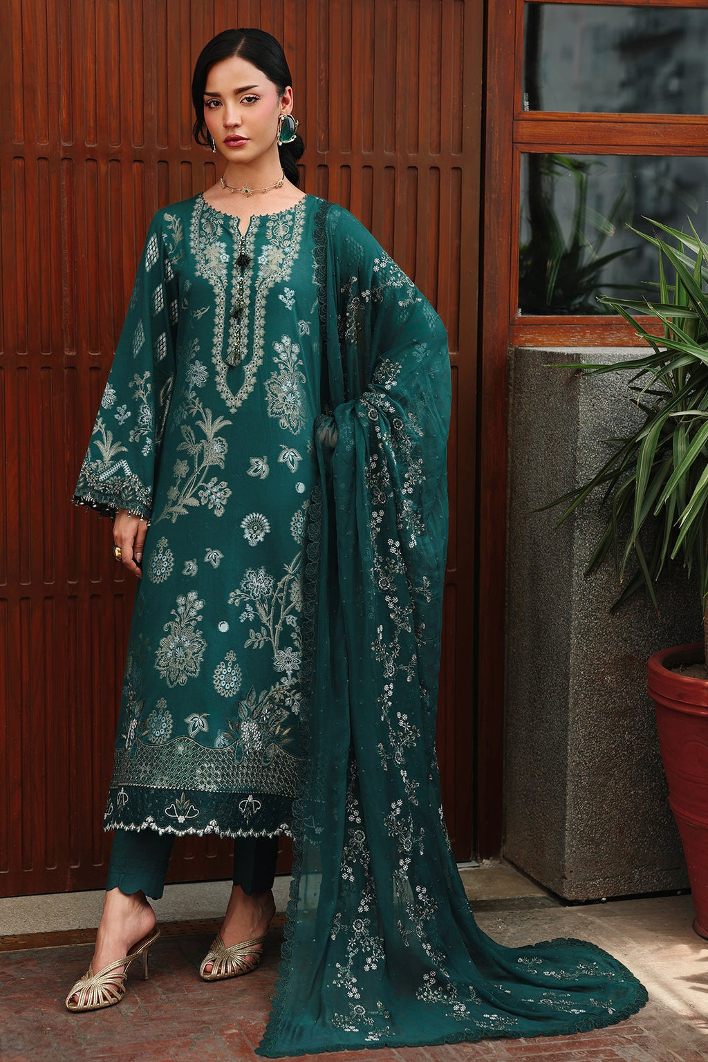 Nureh | Maya Embroidered Jacquared | NJ-110