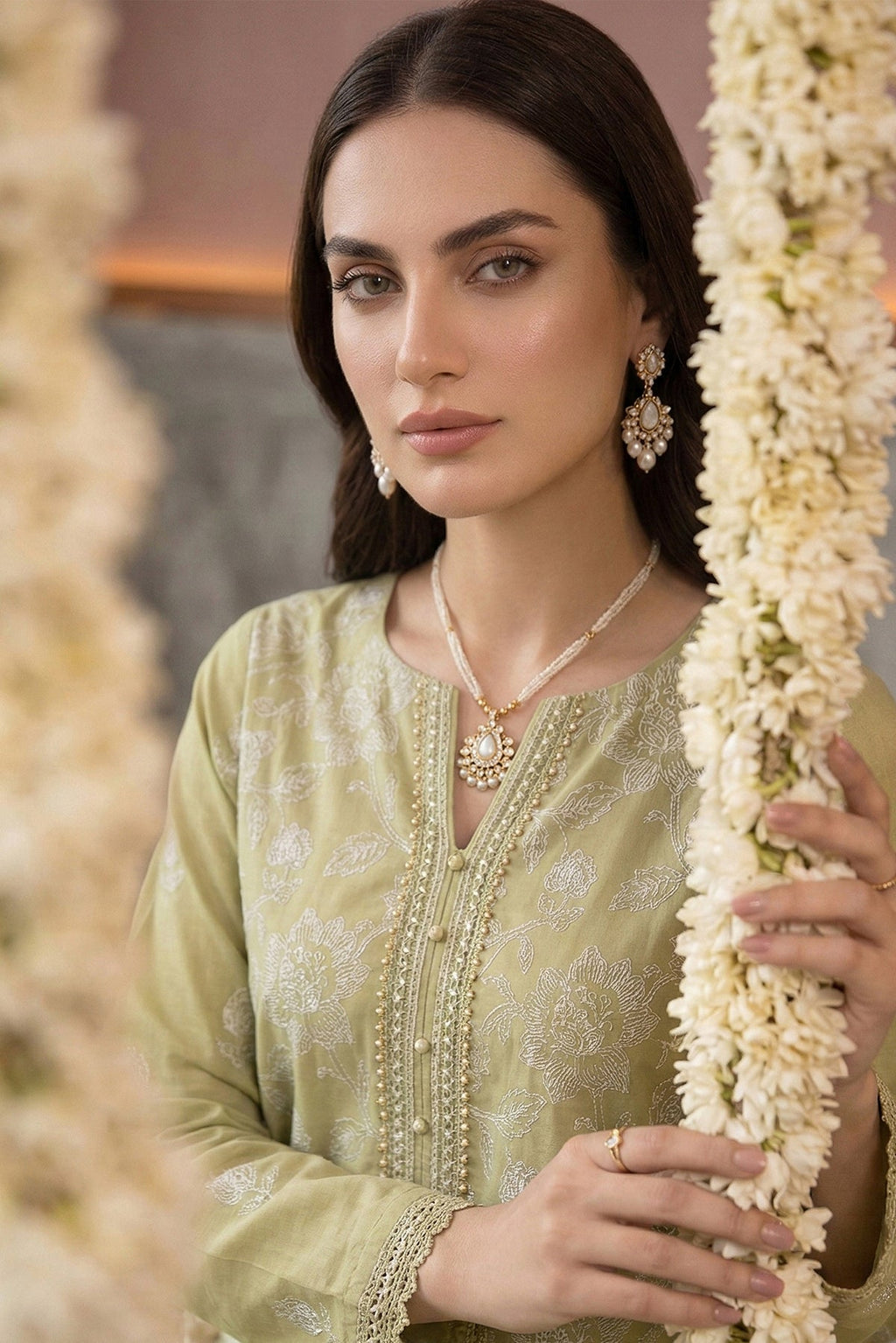 Noor E Fajar | Saira Luxury Lawn | NF-1553