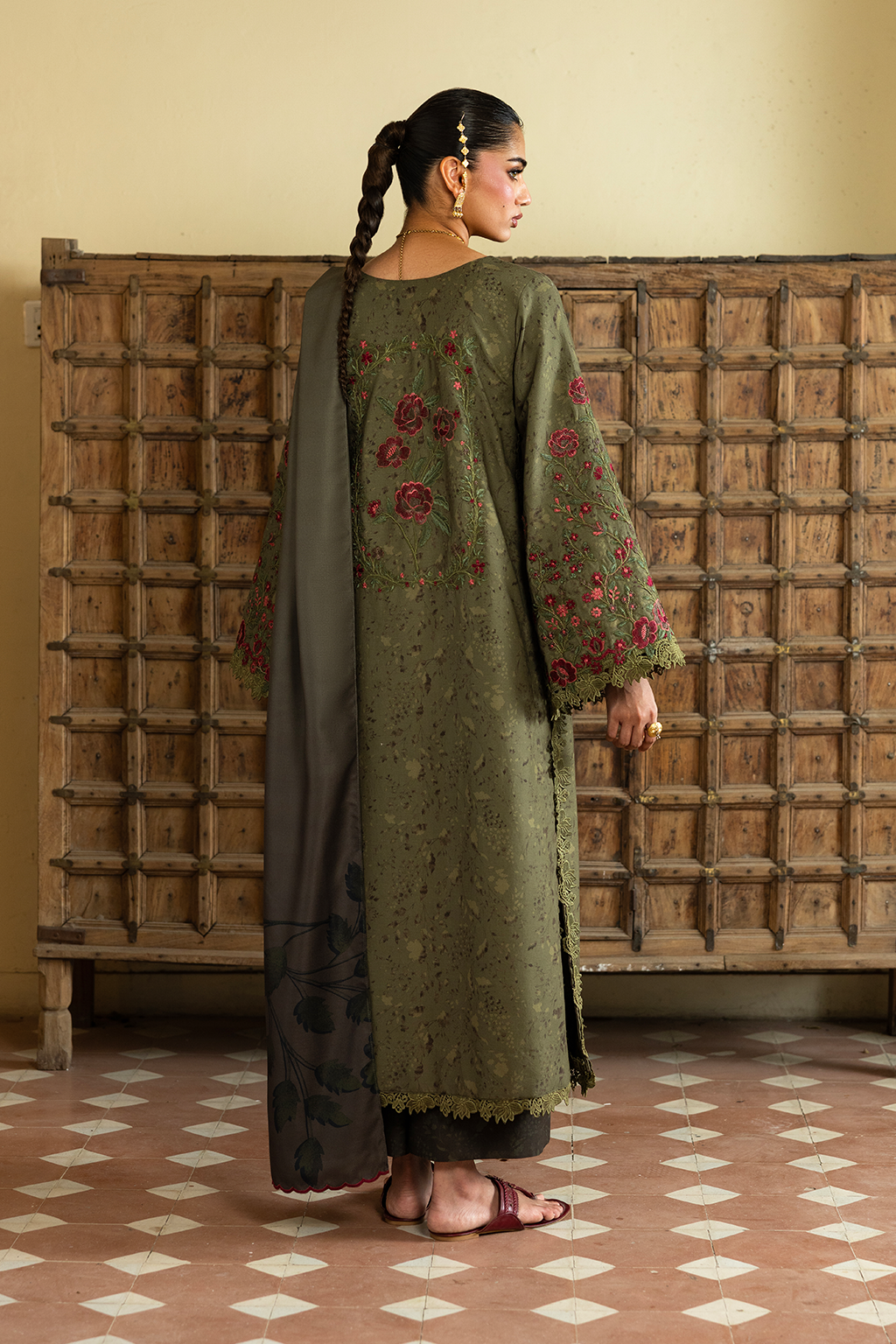 Iznik | Embroidered Printed Viscose Linen | IPF-27