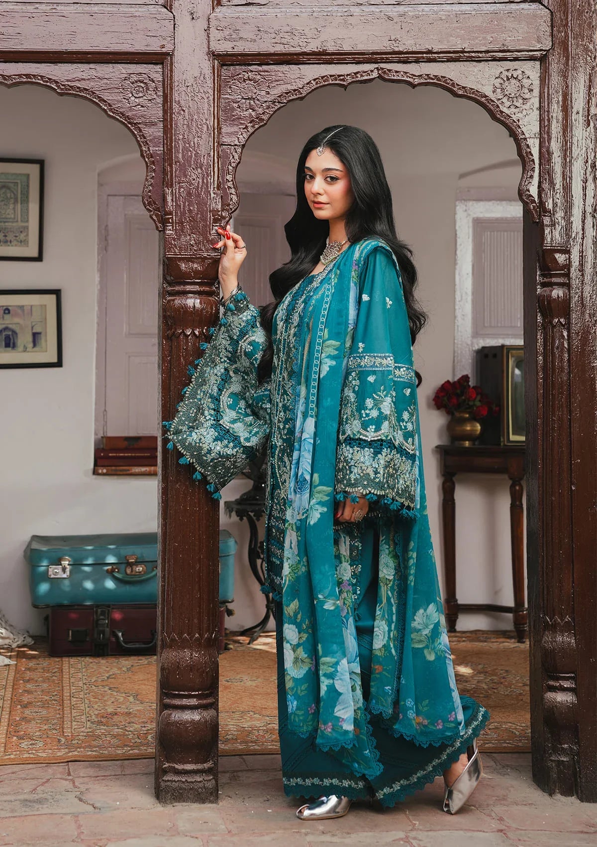Kahf | Ek Fasana Luxury lawn '26 | Morni