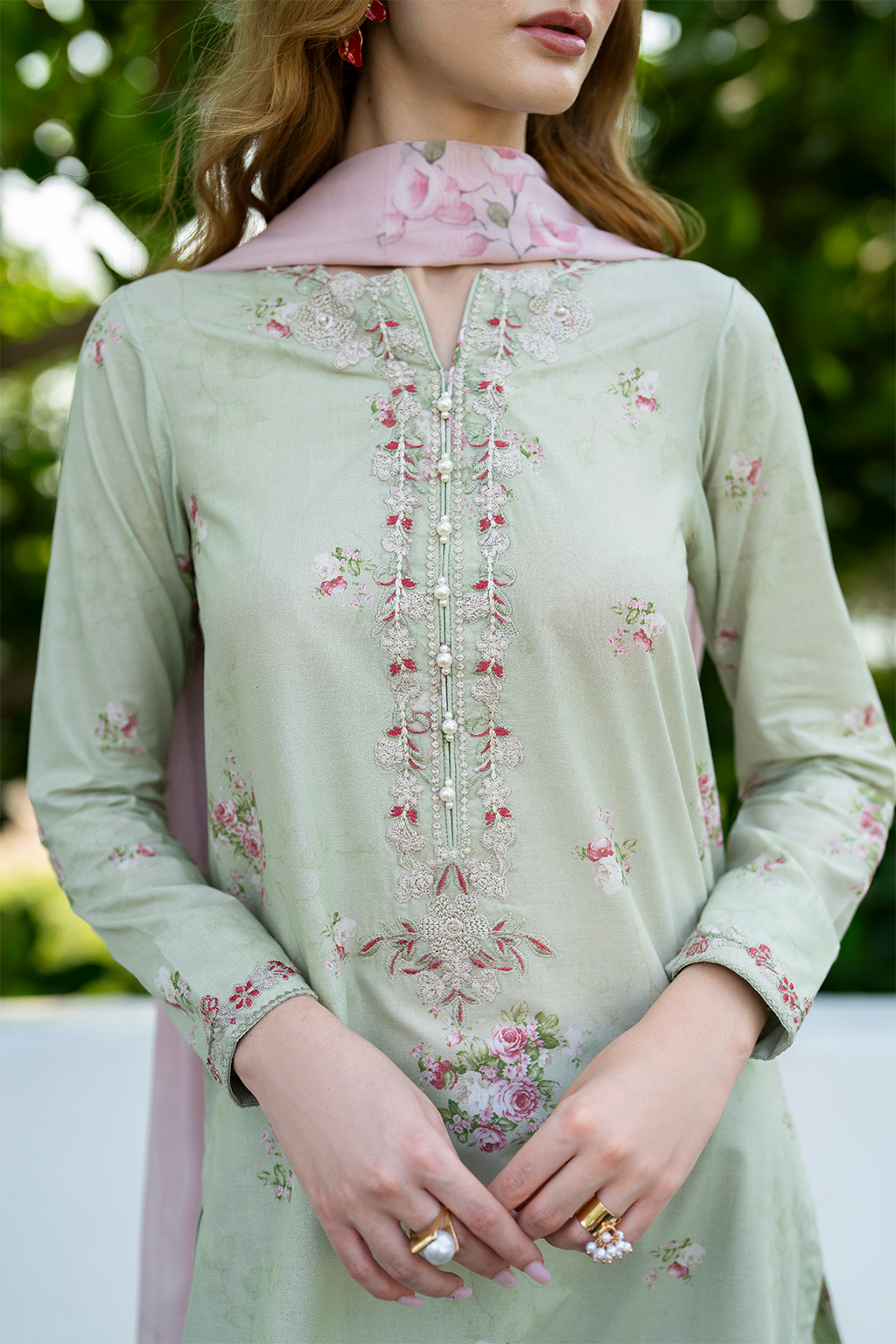Iznik | Exclusive Printed Lawn | UE-487