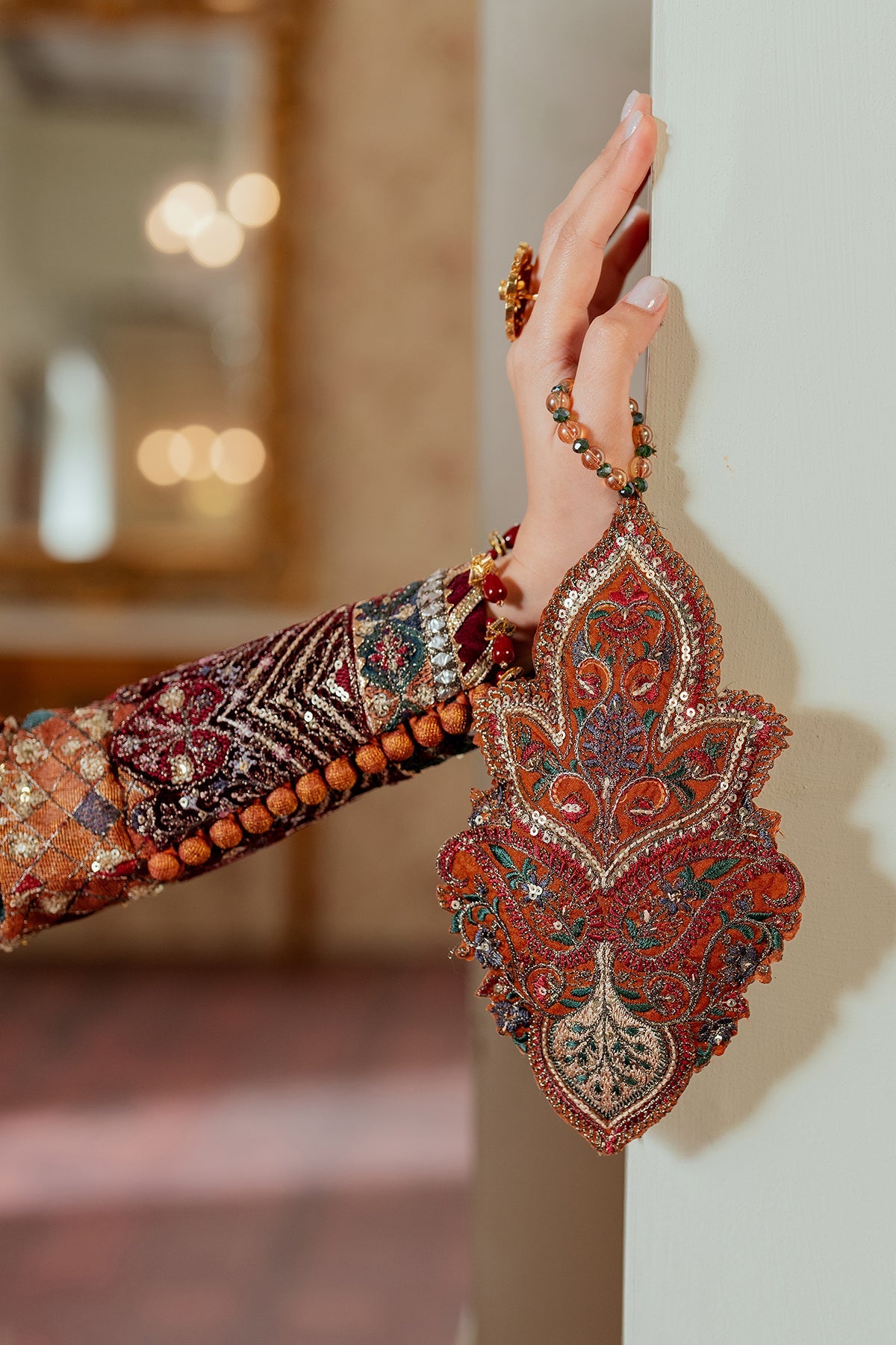 Baroque | EMBROIDERED NET | CH13-01