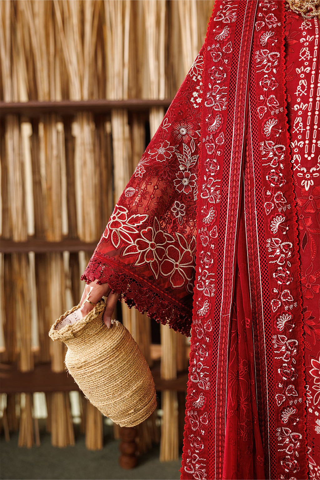 BAROQUE | EMBROIDERED LAWN | EL26-D05