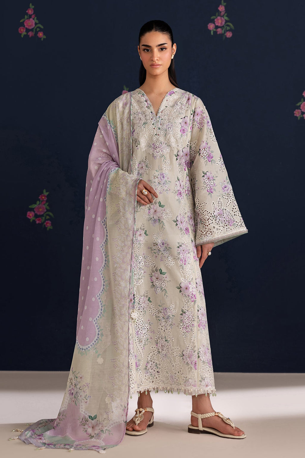 Baroque | Embroidered lawn |  UF-4470