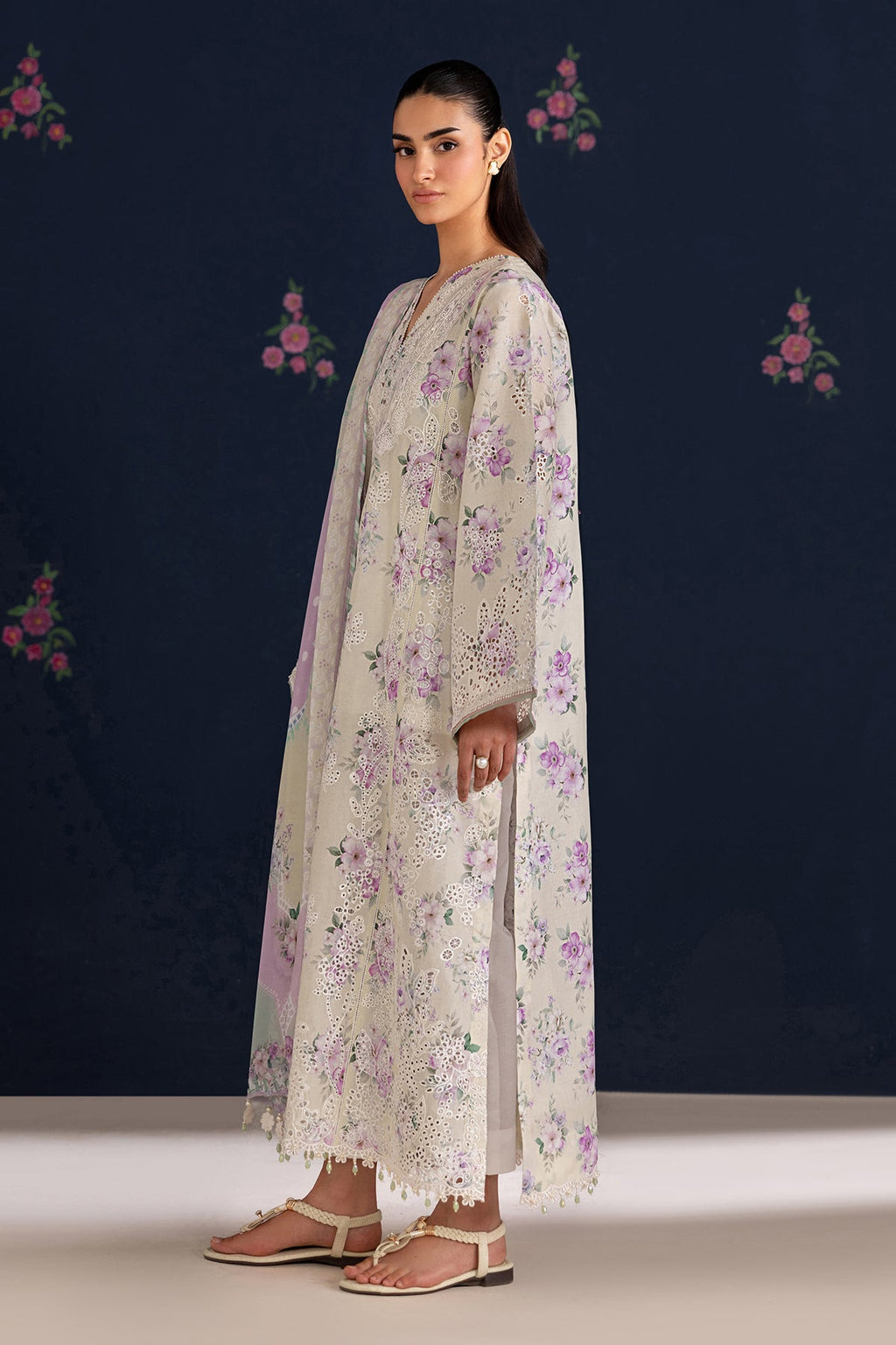 Baroque | Embroidered lawn |  UF-4470