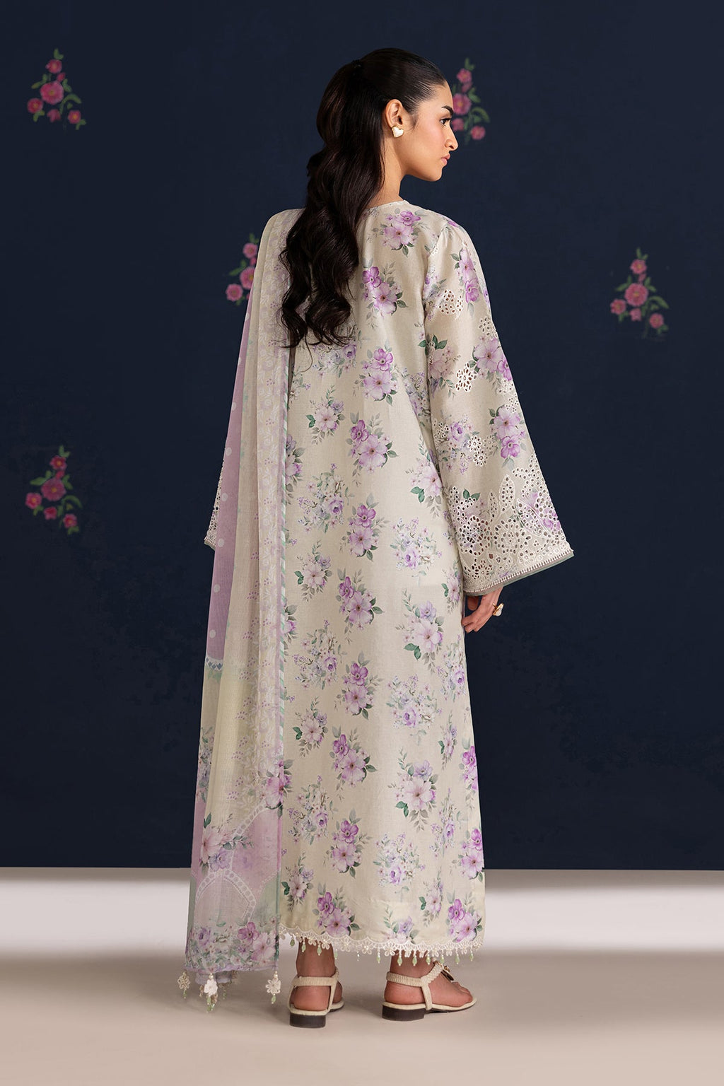 Baroque | Embroidered lawn |  UF-4470