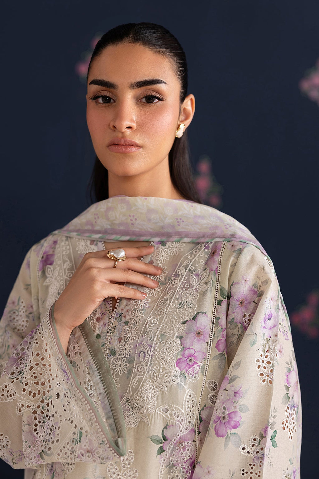 Baroque | Embroidered lawn |  UF-4470