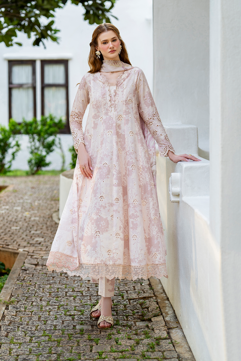 Iznik | Exclusive Printed Lawn | UE-526
