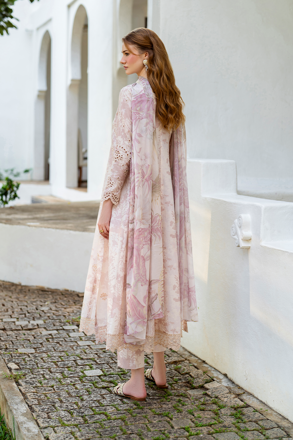 Iznik | Exclusive Printed Lawn | UE-526