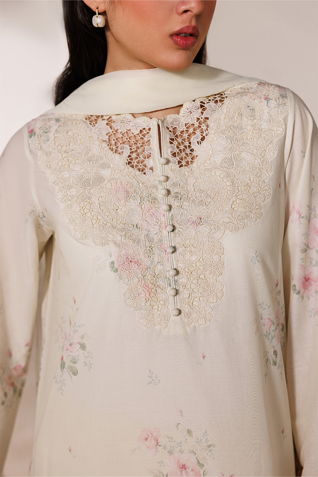 Iznik | Printed Lawn | UE-632