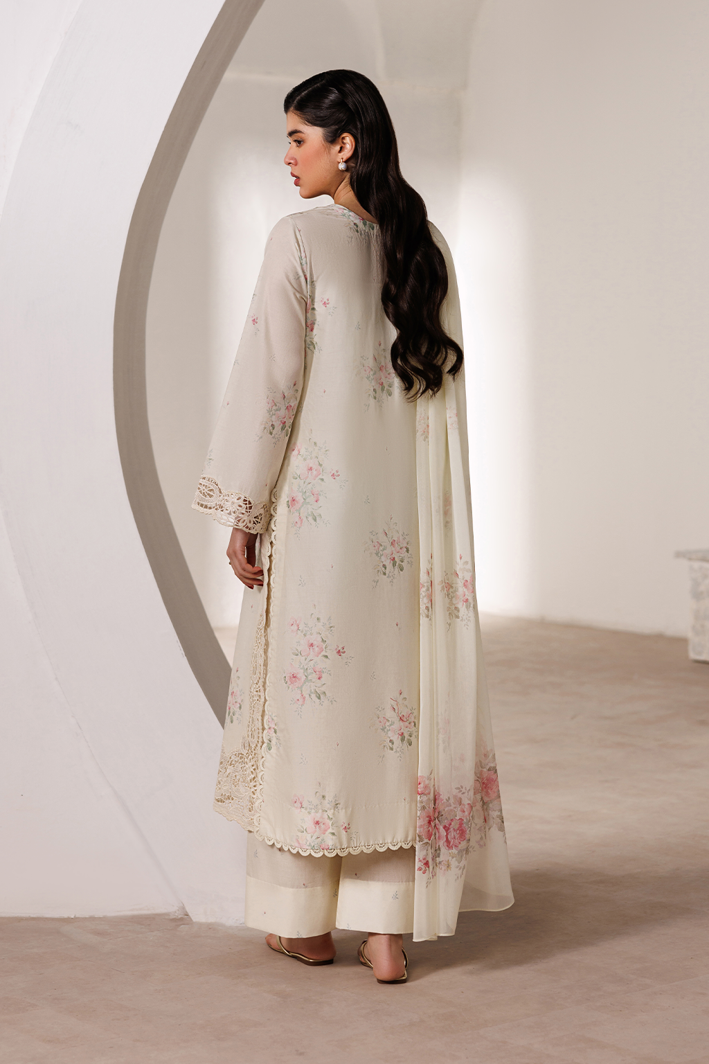 Iznik | Printed Lawn | UE-632