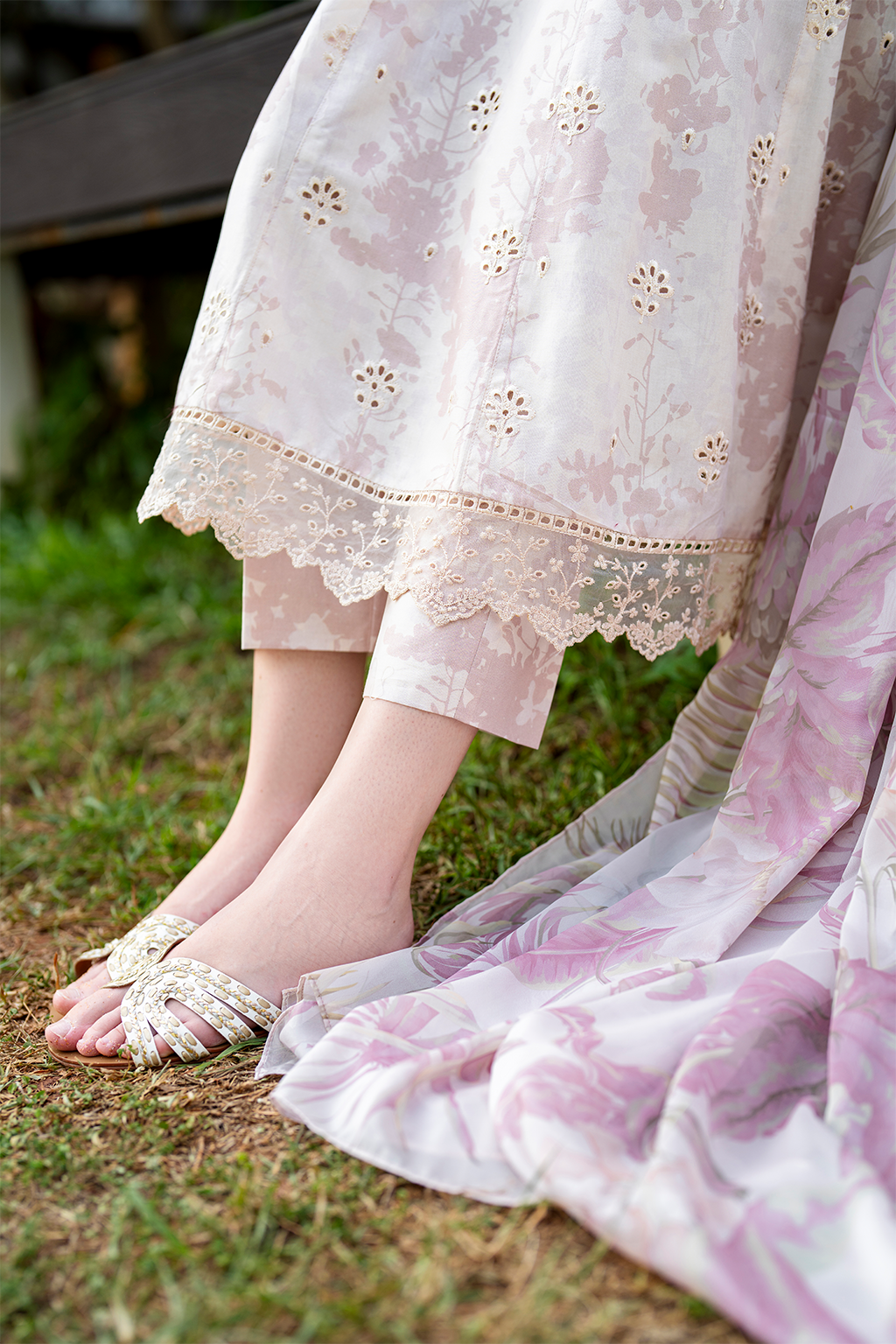 Iznik | Exclusive Printed Lawn | UE-526