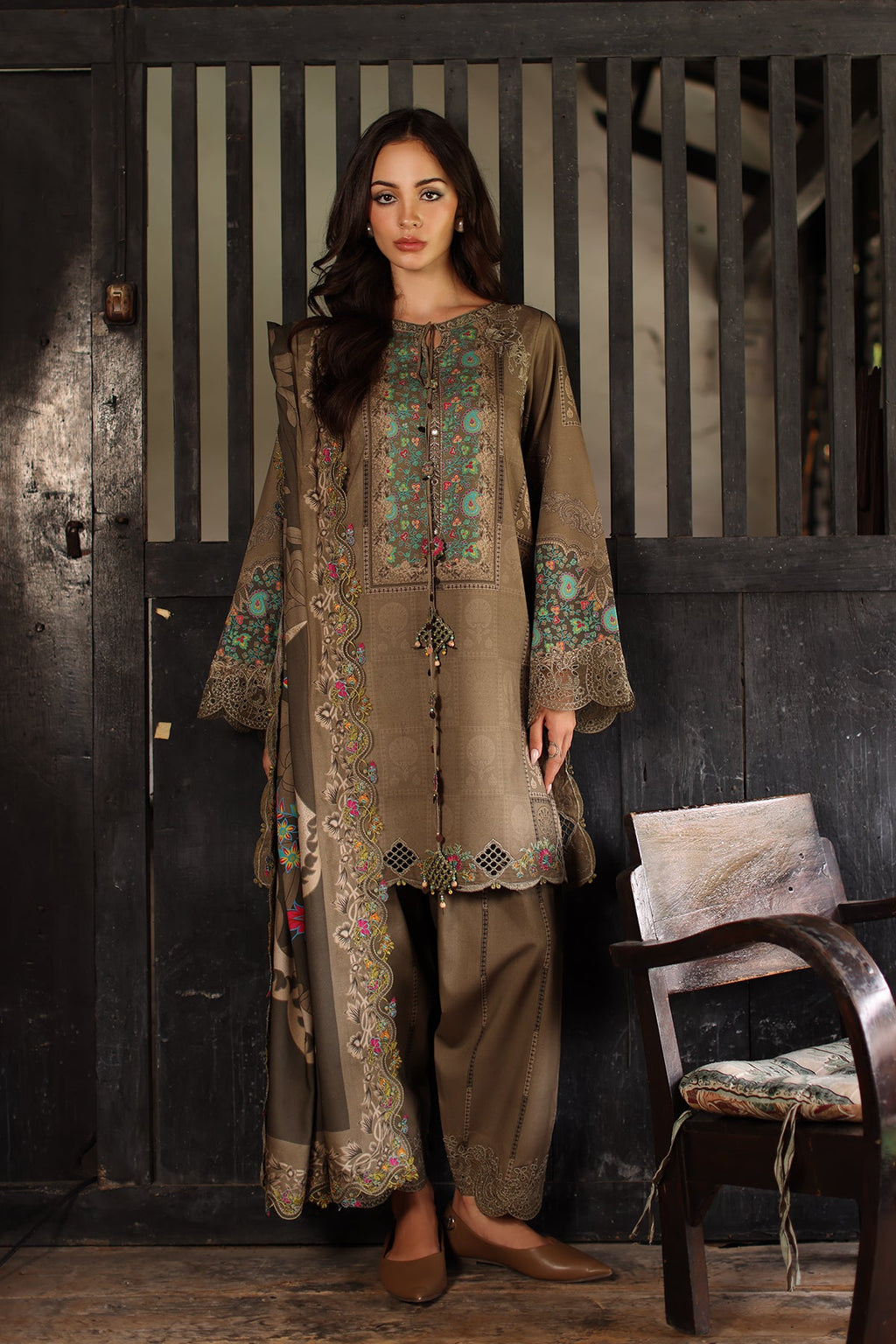Charizma | Aniiq Embroidered Lilen Vol 1 | ANW7-05