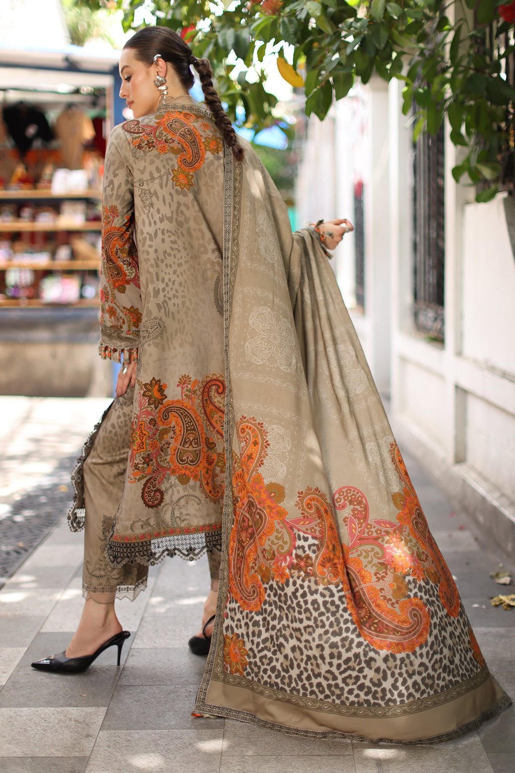Charizma | Aniiq Embroidered Lilen Vol 1 | ANW7-04