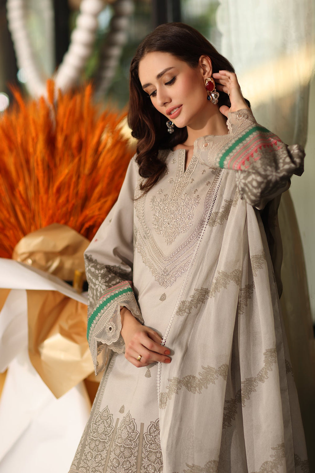 Charizma | Infinity Lawn | IN6-01