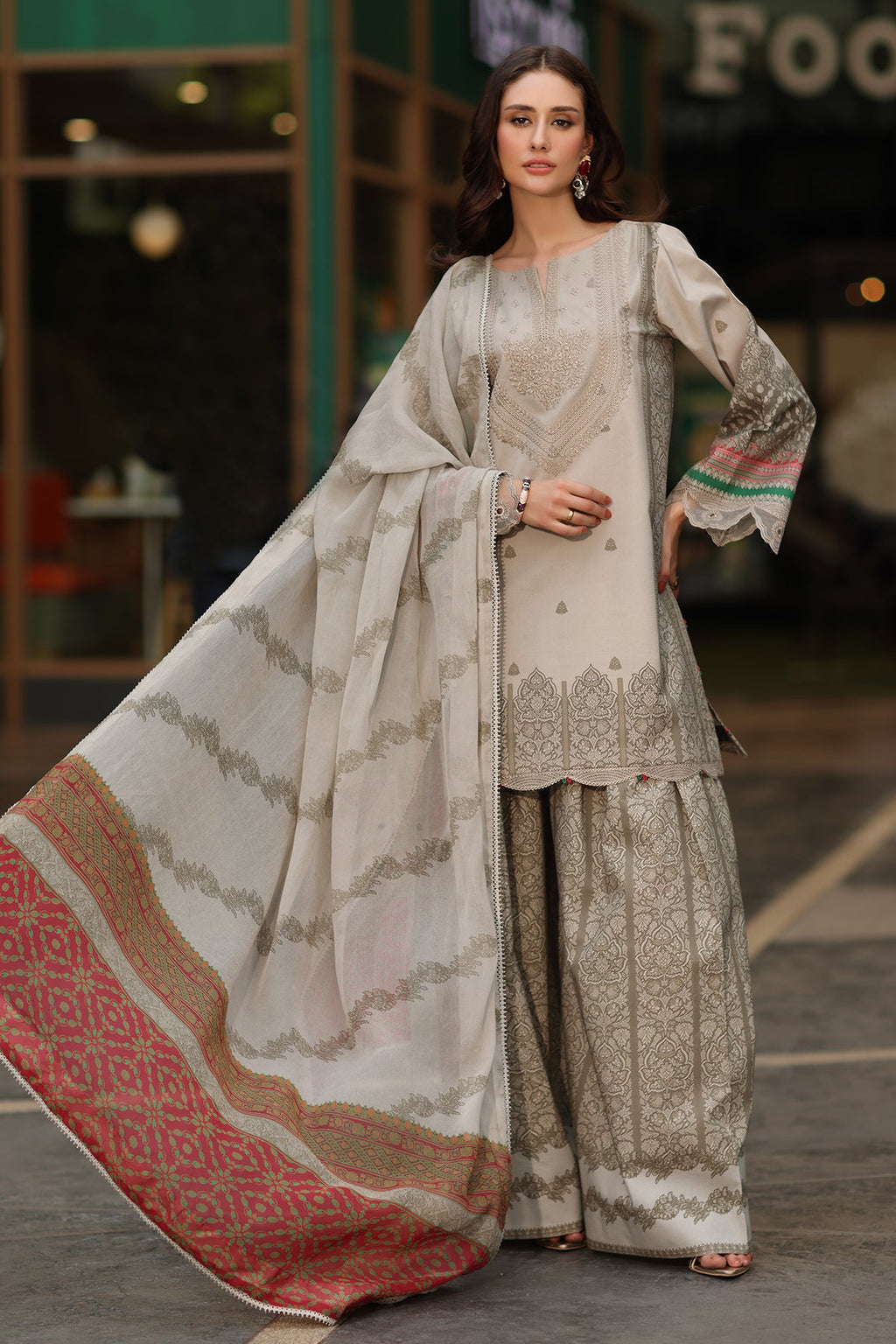 Charizma | Infinity Lawn | IN6-01