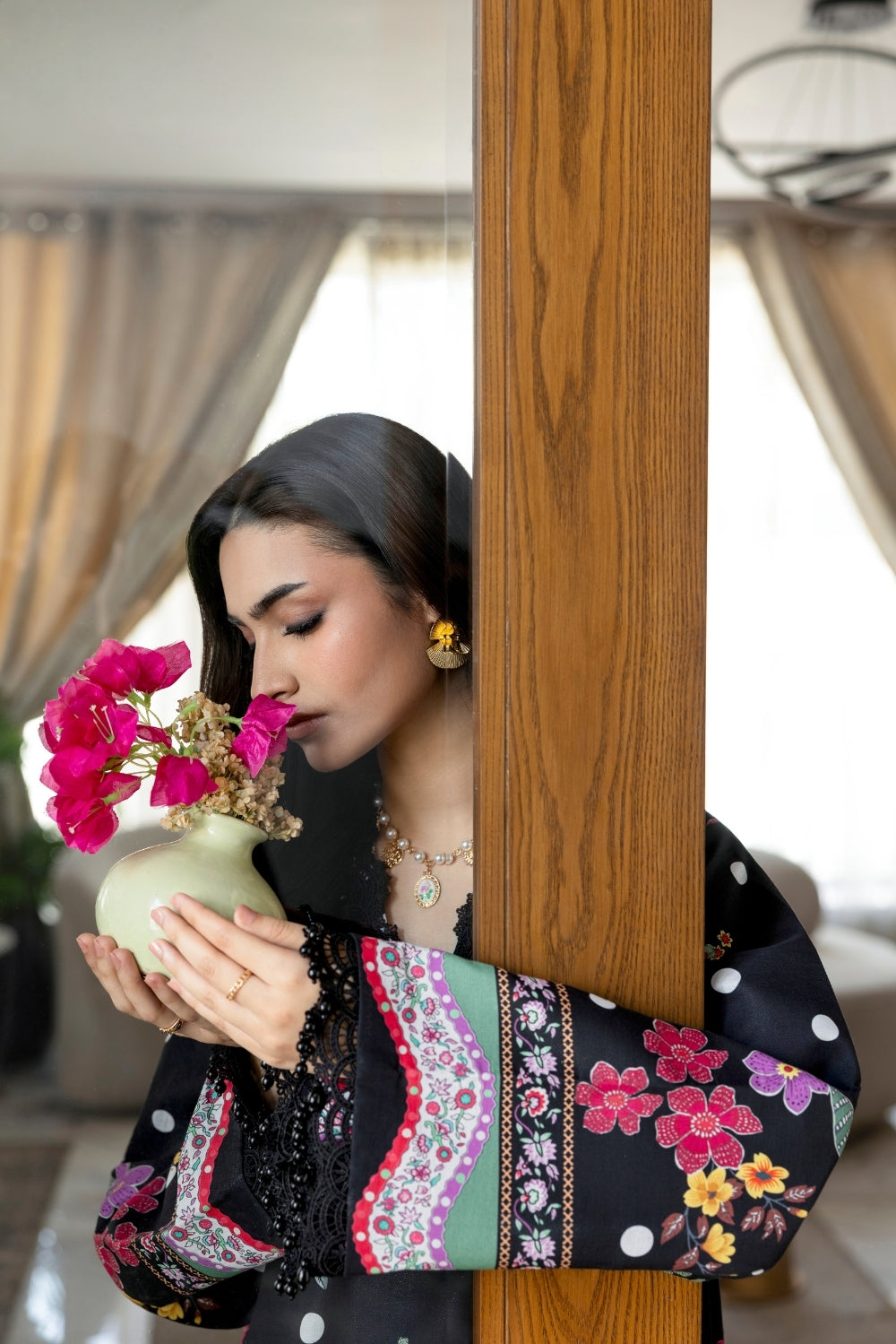 Naqsh | Midnight Meadow Lawn | Noir