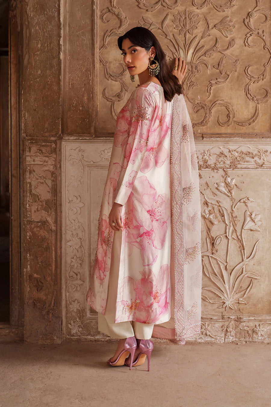 IZNIK | FESTIVE | UE-547