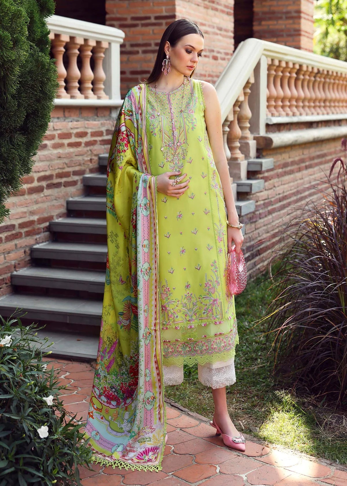 KANWAL MALIK | ZAINA LAWN 25 | Erna