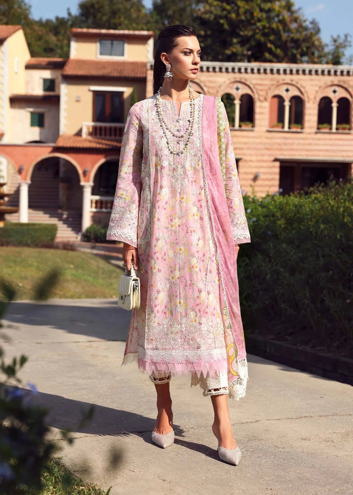 KANWAL MALIK | ZAINA LAWN 25 | Lyle