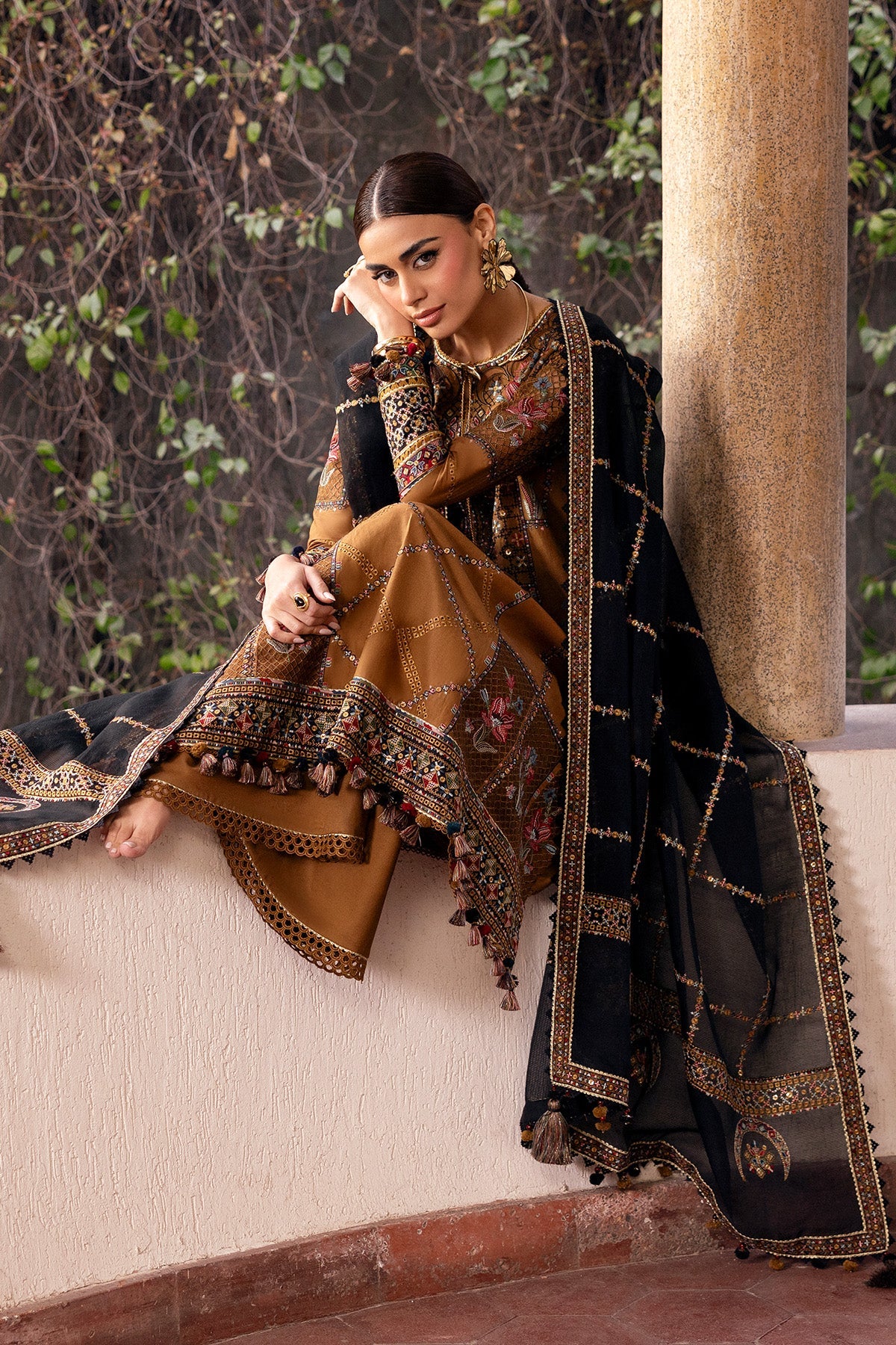 JAZMIN - SHAHKAAR | Embroidered Luxury Lawn | SL26-D05