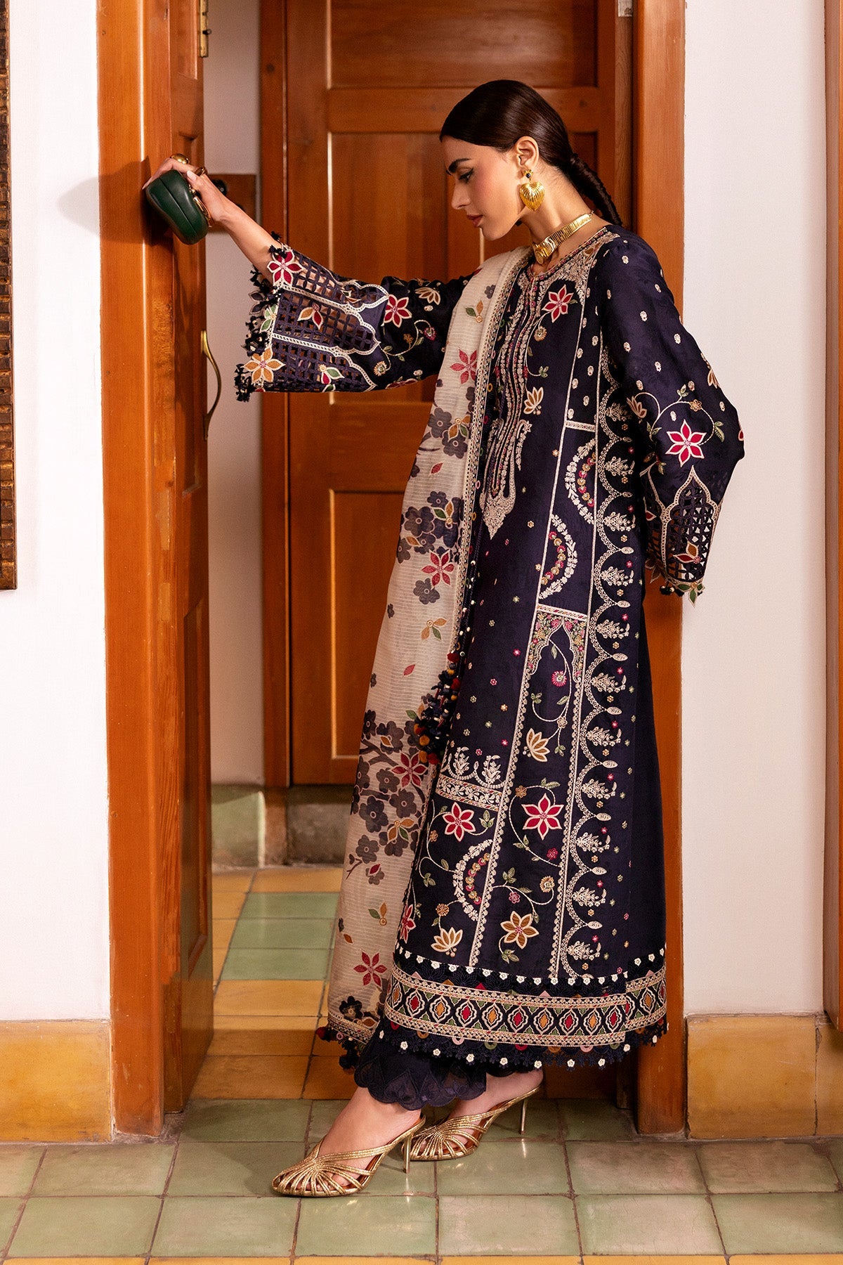 JAZMIN - SHAHKAAR | Embroidered Luxury Lawn | SL26-D07