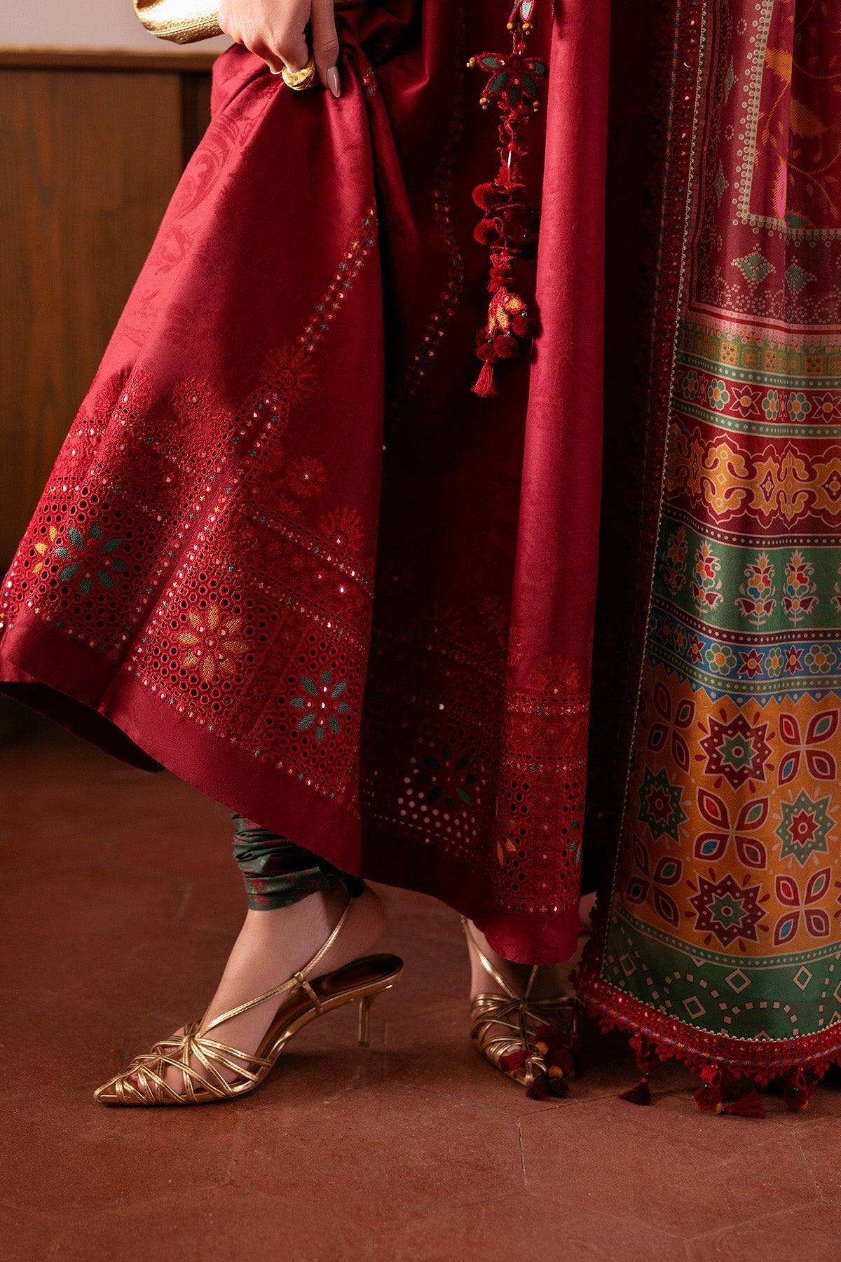 JAZMIN - SHAHKAAR | Embroidered Luxury Lawn | SL26-D06