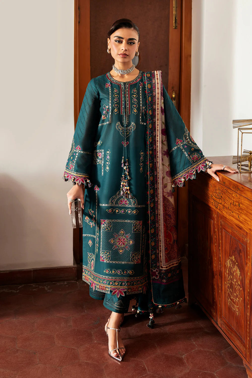 JAZMIN - SHAHKAAR | Embroidered Luxury Lawn | SL26-D10