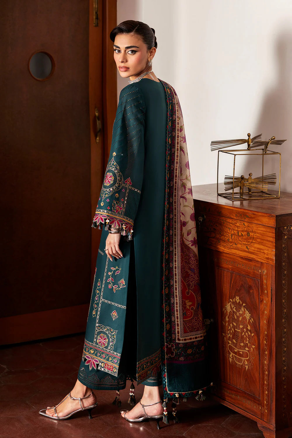 JAZMIN - SHAHKAAR | Embroidered Luxury Lawn | SL26-D10