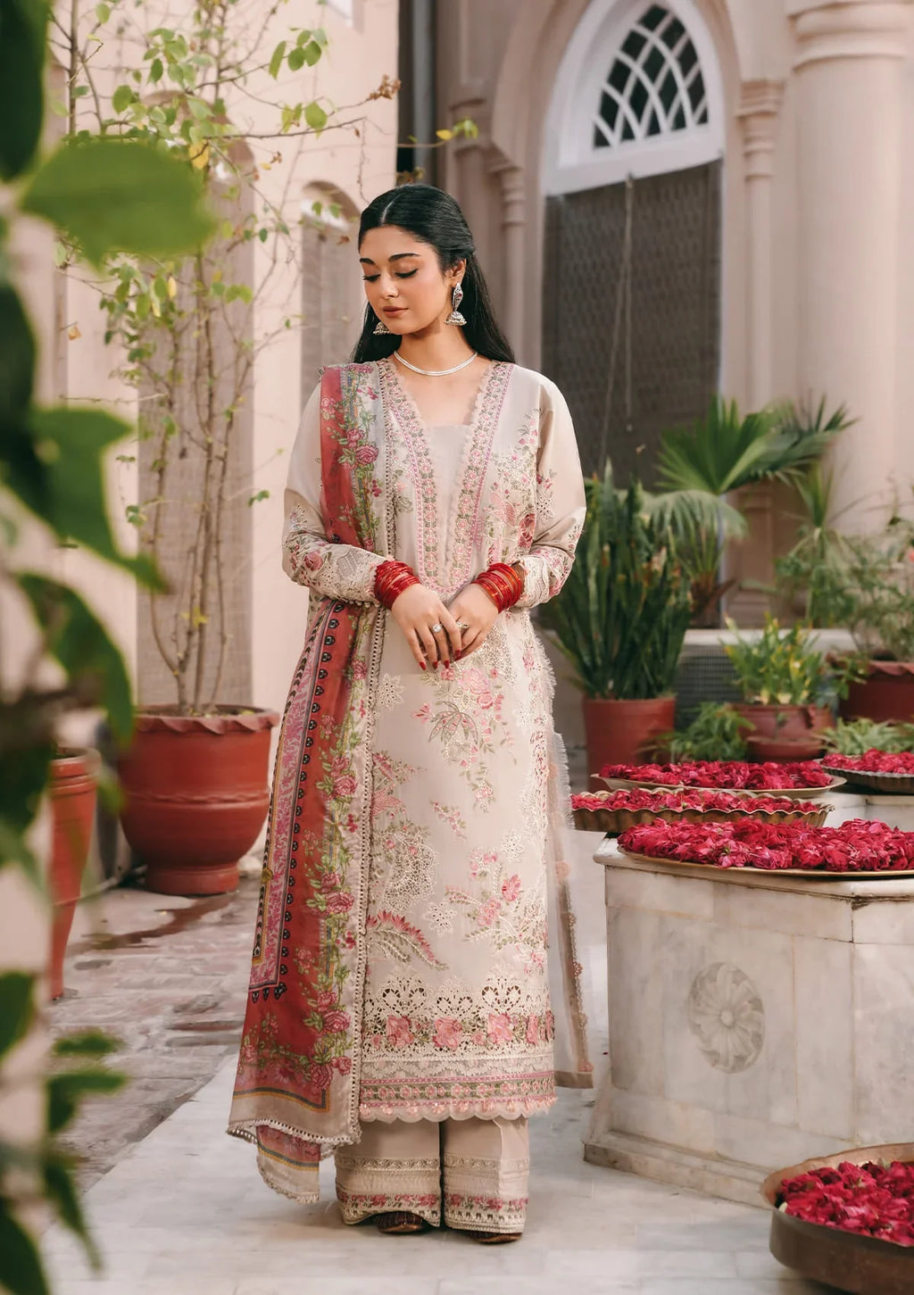 Kahf | Ek Fasana Luxury lawn '26 | Silsla