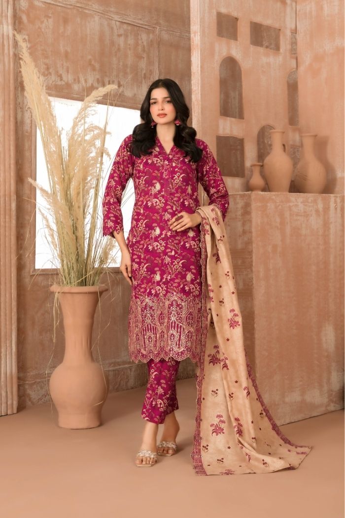 Tawakaal | Aabroo 3Pcs Embroidered Khaddar Winter suiting | D-5632