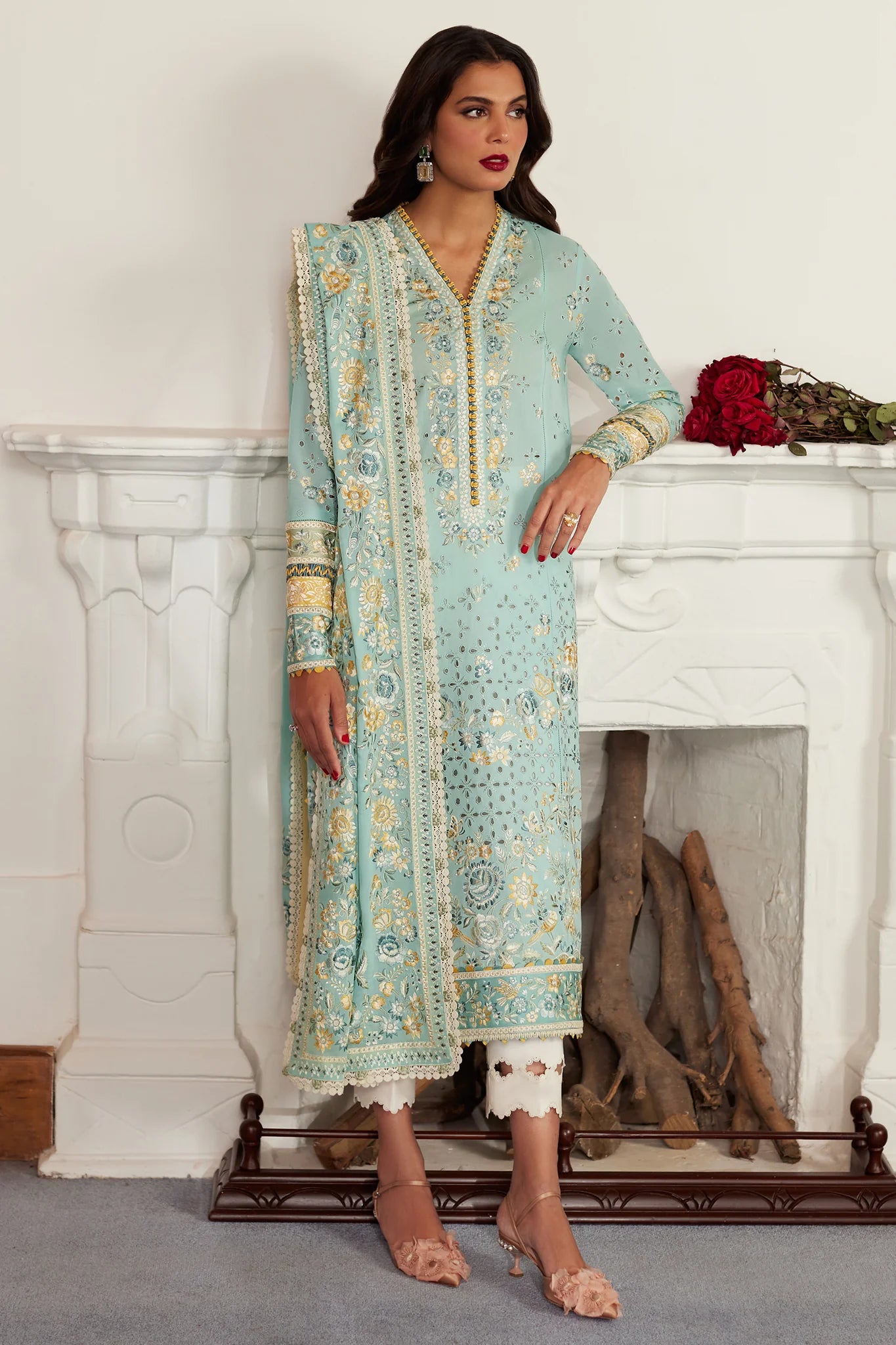 Elan | Embroidered Lawn | IVANA