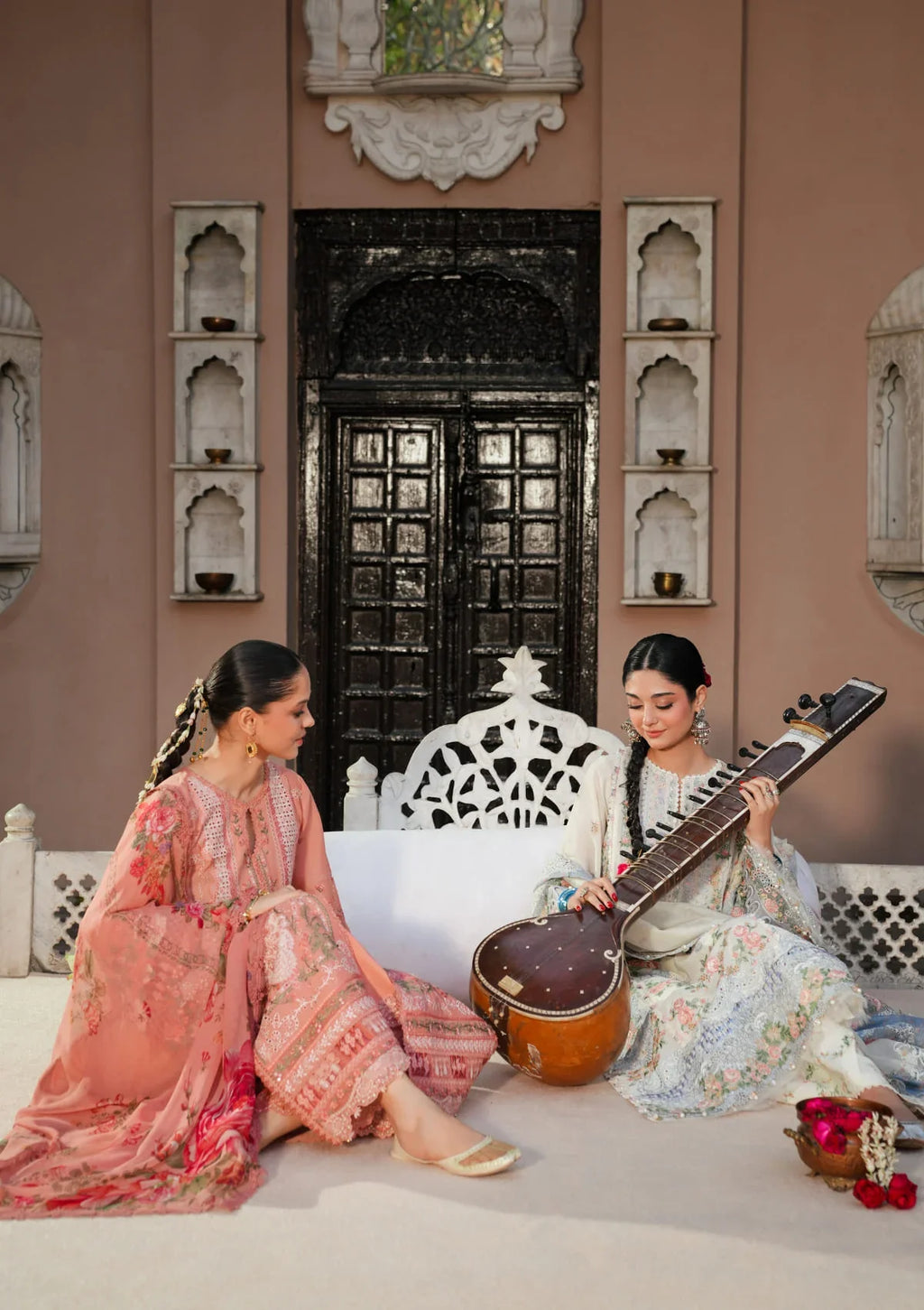 Kahf | Ek Fasana Luxury lawn '26 | Neelofar